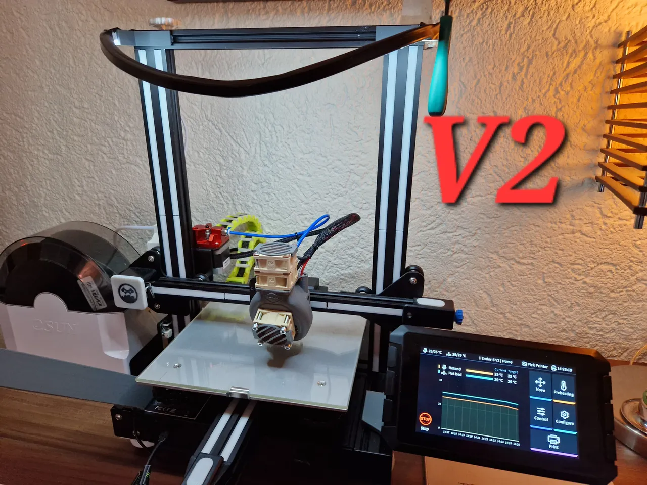 Creality Sonic Pad Top Rail Mount Ender 3 V2 by DonKeulito, Download free  STL model