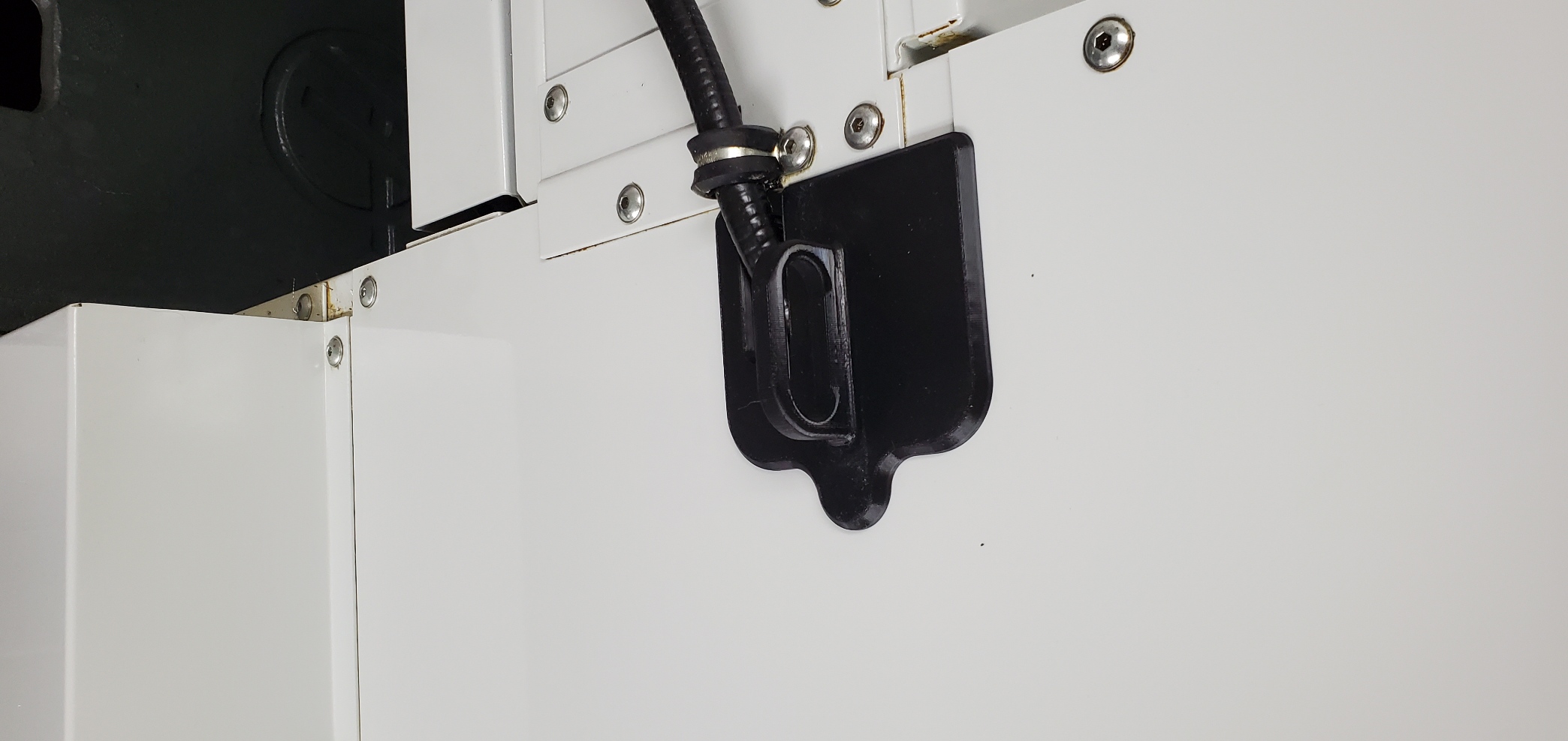 HAAS Cable PassThrough Port cover by DLD Design Fab Download free