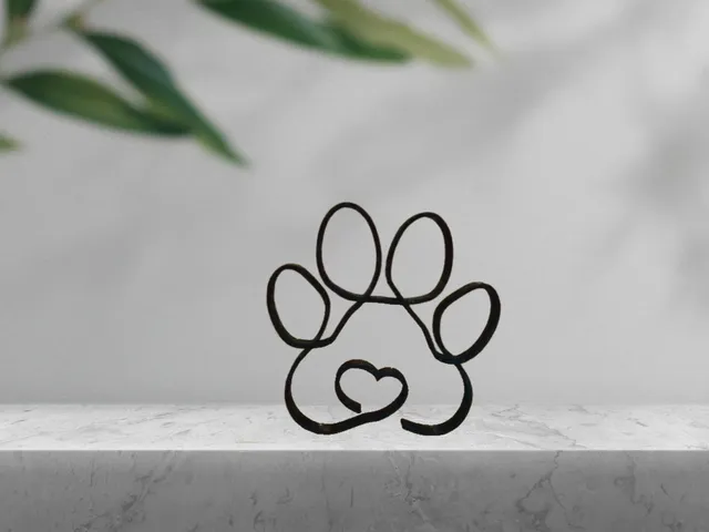 Minimalist Dog Paw Print