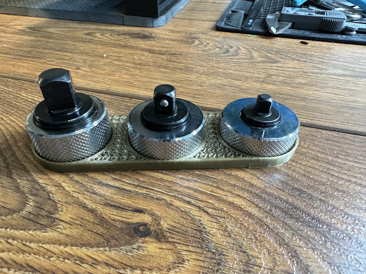 3 Piece Thumbwheel Ratchet Set holder by YucA Download free STL model