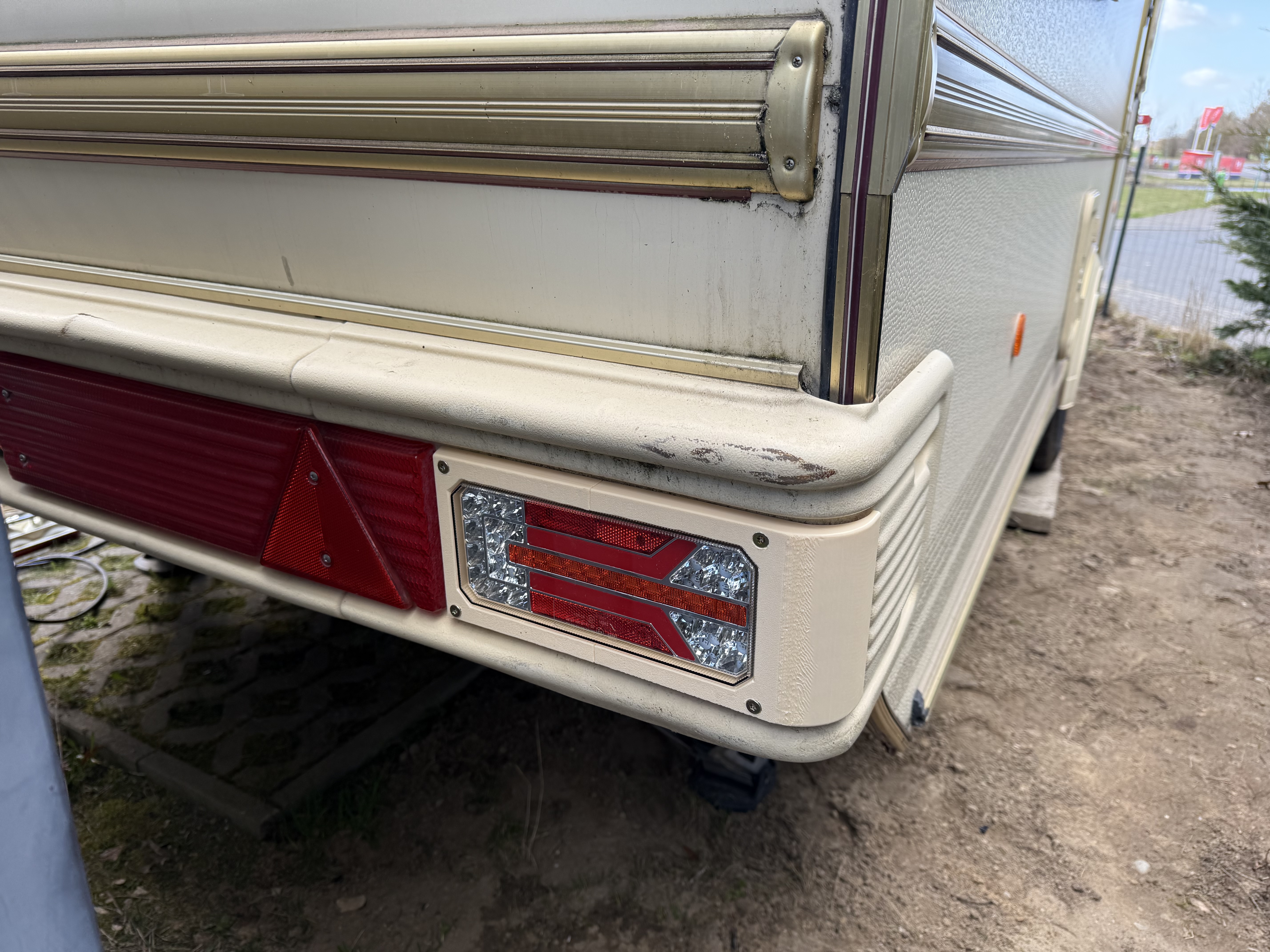 JOKON BBSN542 or Series 542 to LED Adapter / Trailer tail light