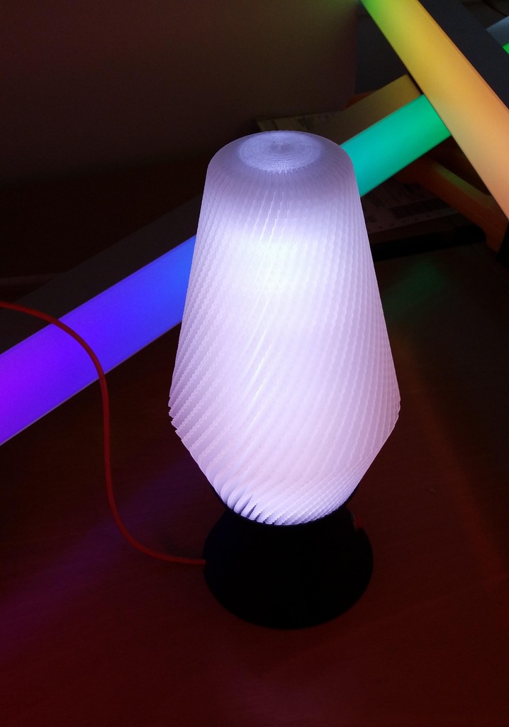 Miniatura 5 do modelo 3D A postmodern Lavalamp