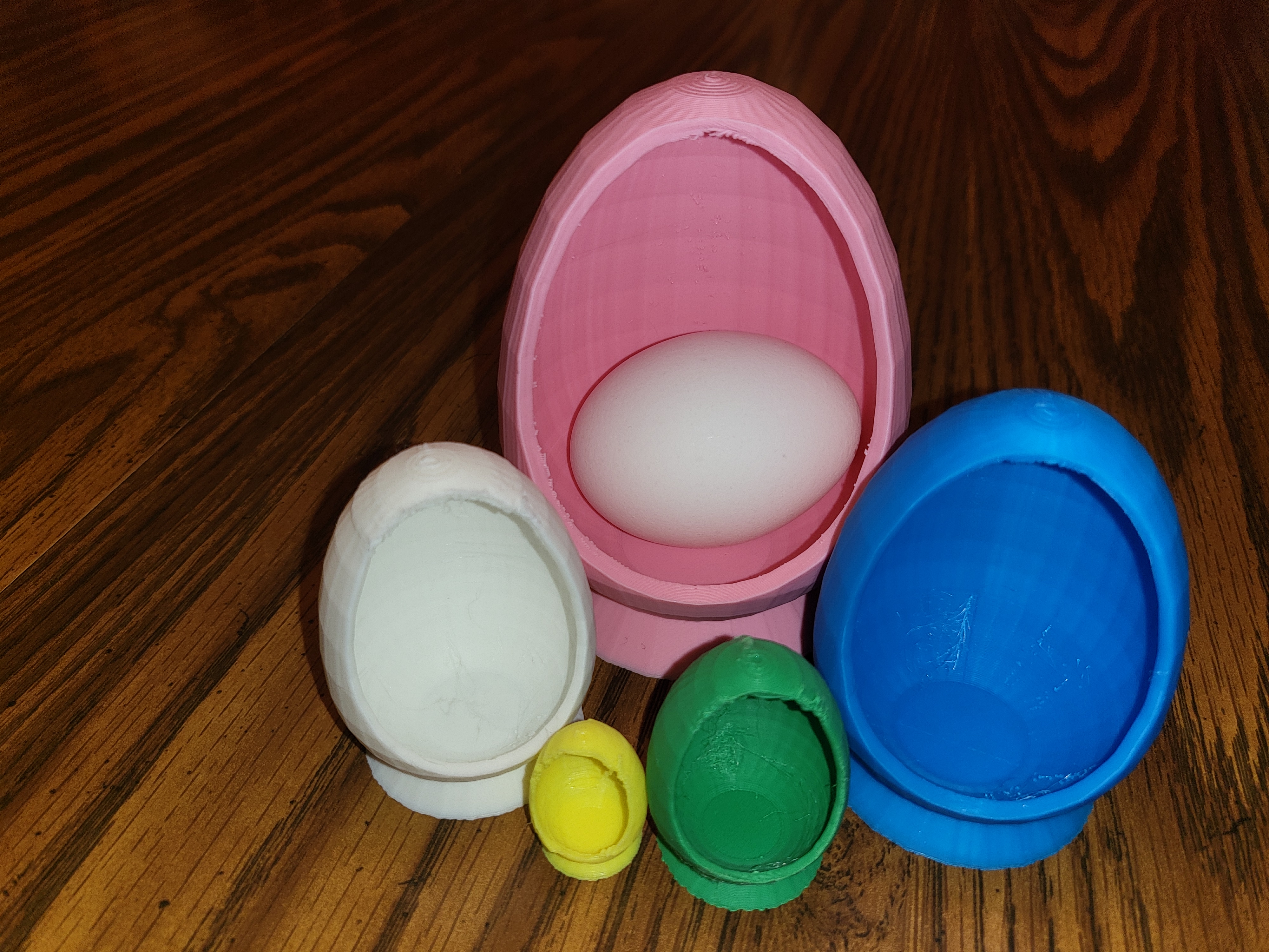 Displ-egg; the display egg