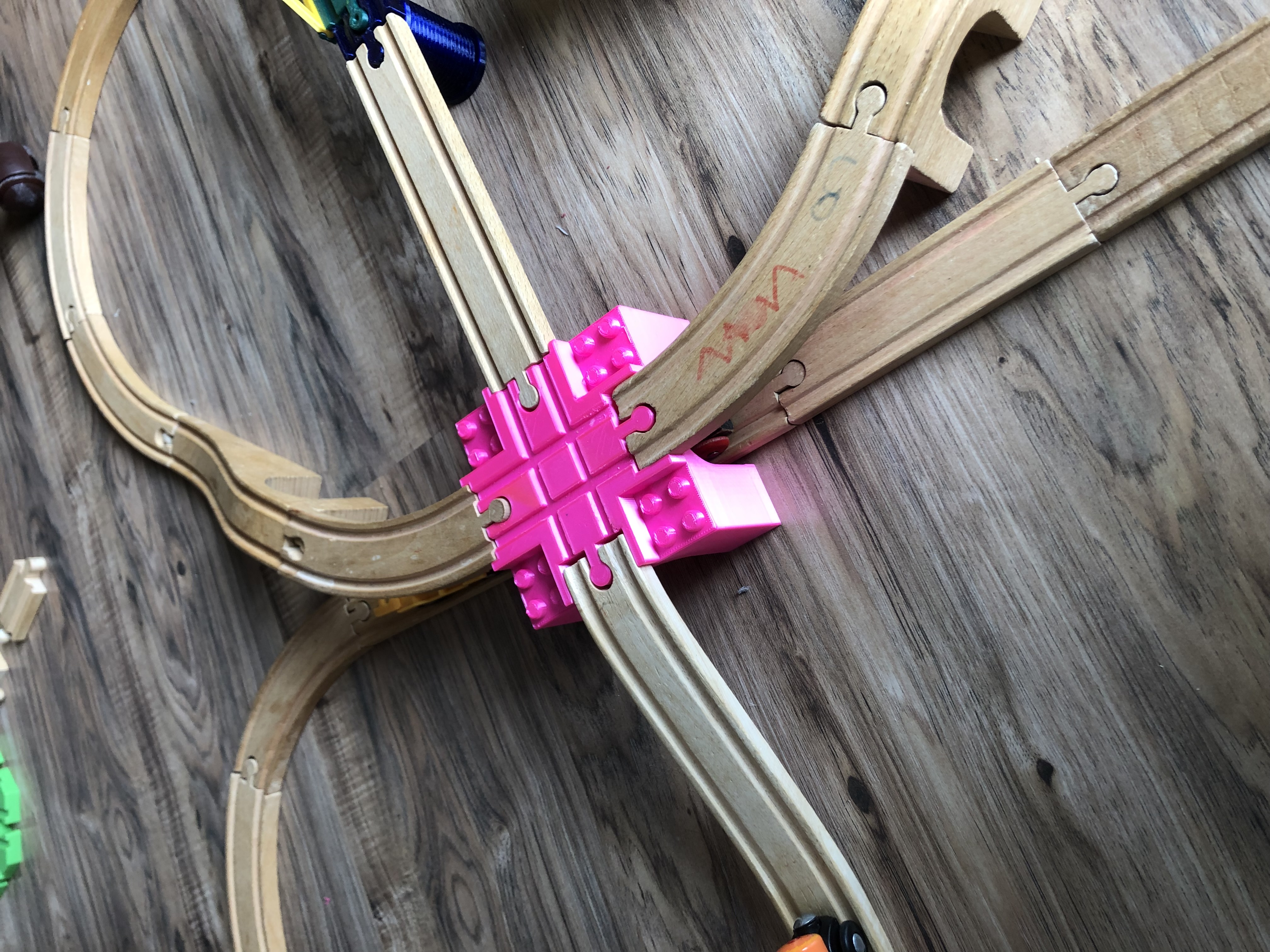 BRIO & Lego Duplo tunnel/ bridge crossing