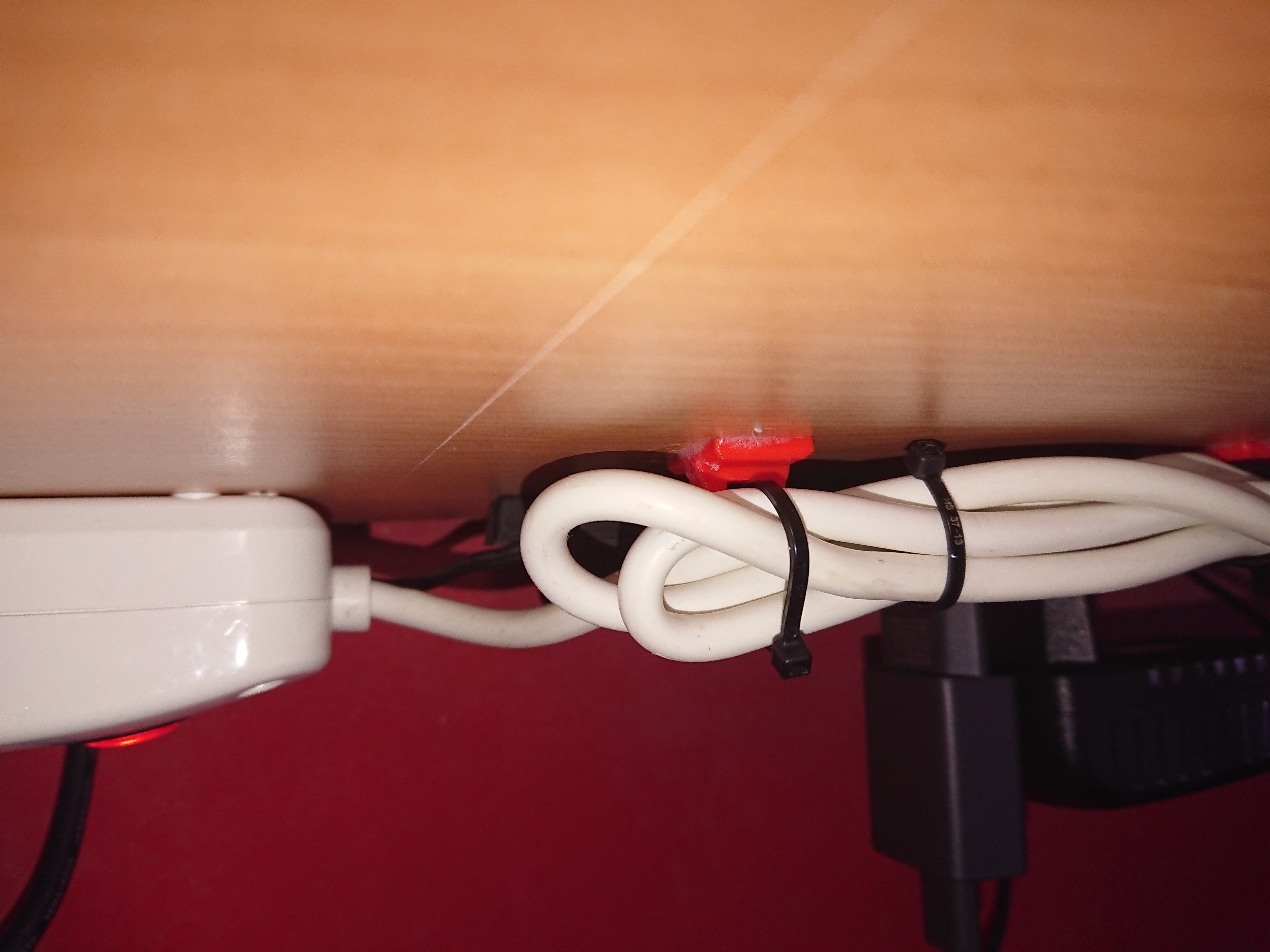 Cable holder (clip, ziptie) by Alby312 Download free STL model