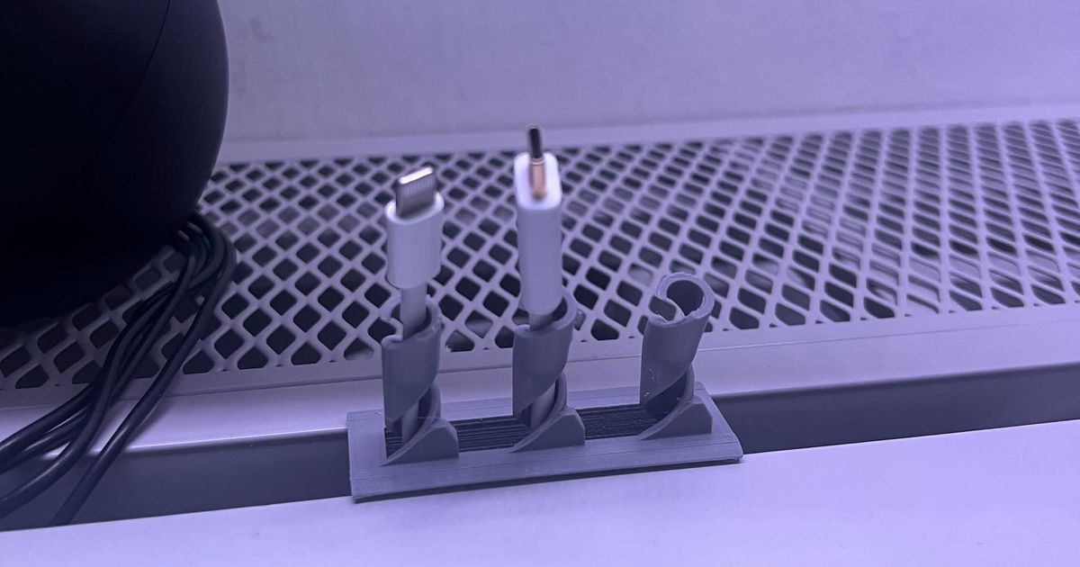 IKEA UTESPELARE GAMING DESK USB CABLE HOLDER by HeplTech.cz