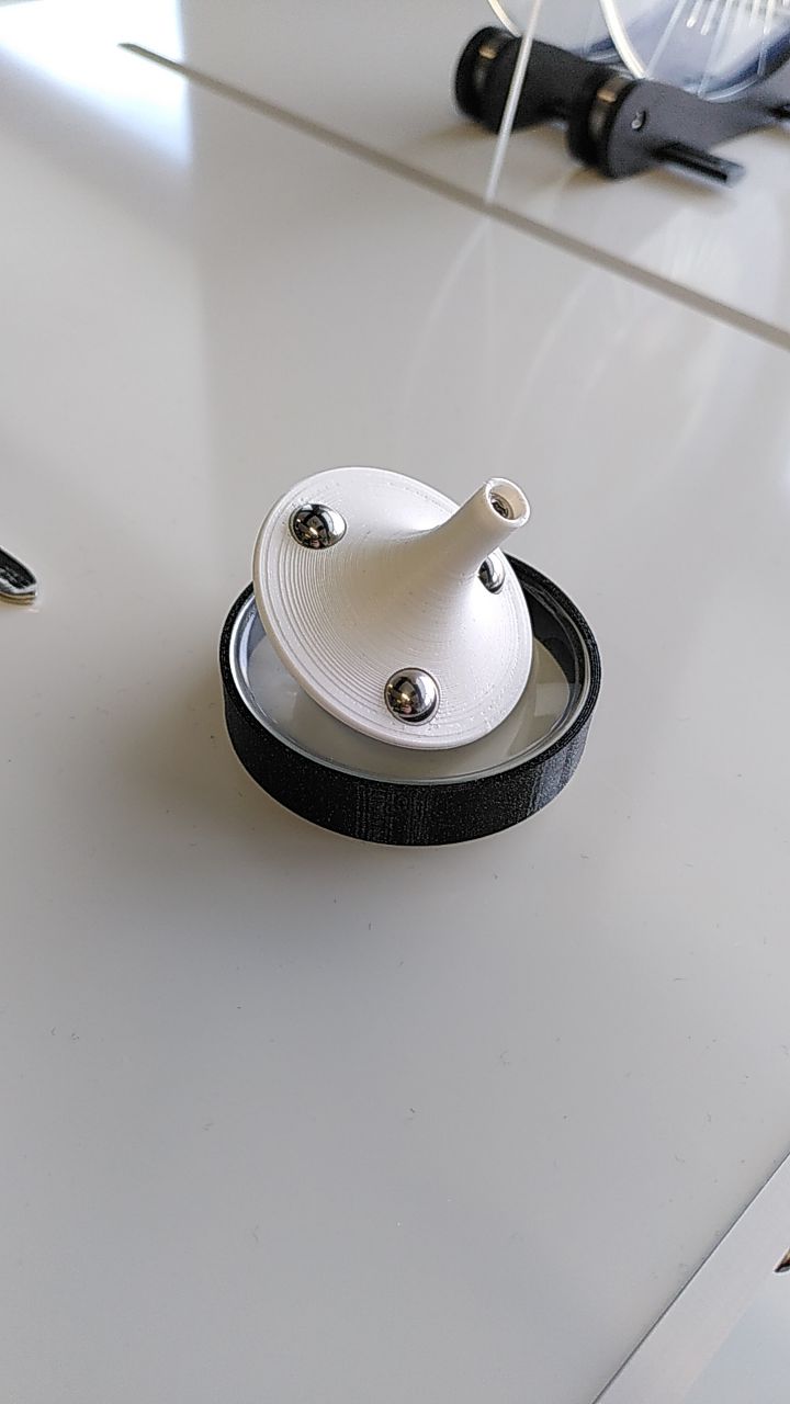 Ball Bearing Spinning Top V1