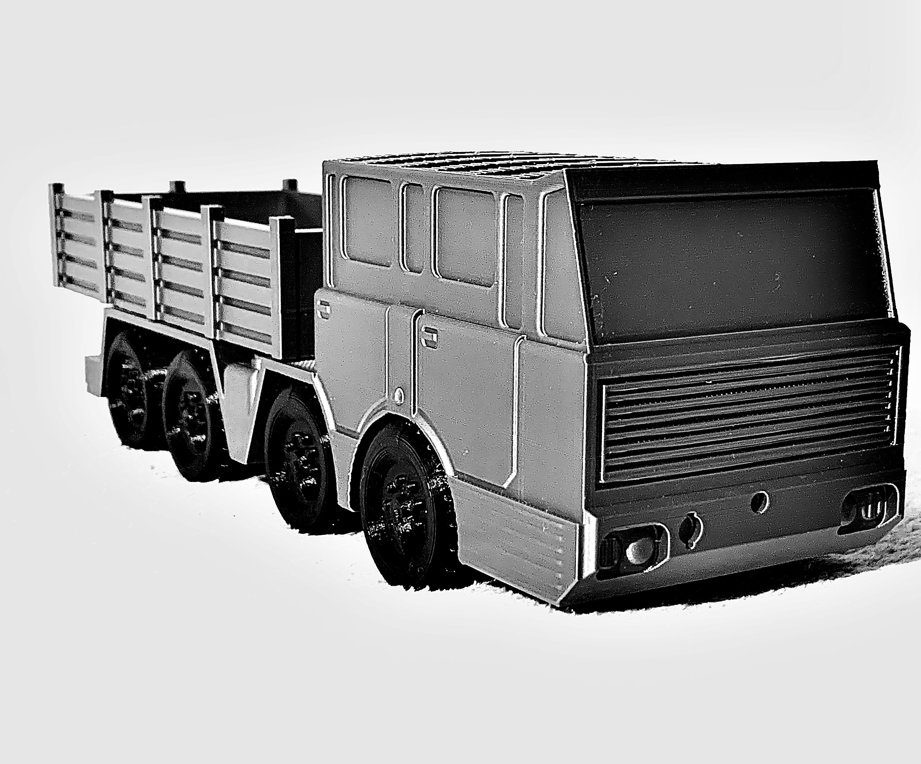 Tatra 813 8x8 KOLOS