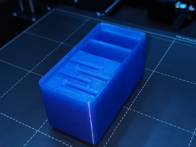 Gridfinity SD Card and LP-E10 Battery holder