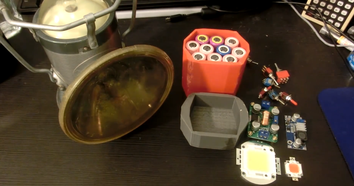 Lithium Ion 18650 holder for 1950s Delta "PowerLite" LED flashlight mod