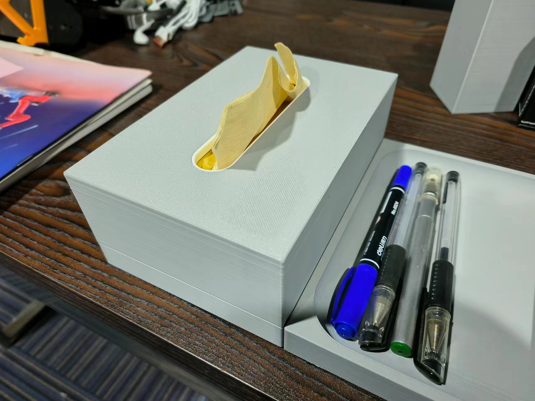 Bauhaus_tray_2x3_tissue box 3D model thumbnail