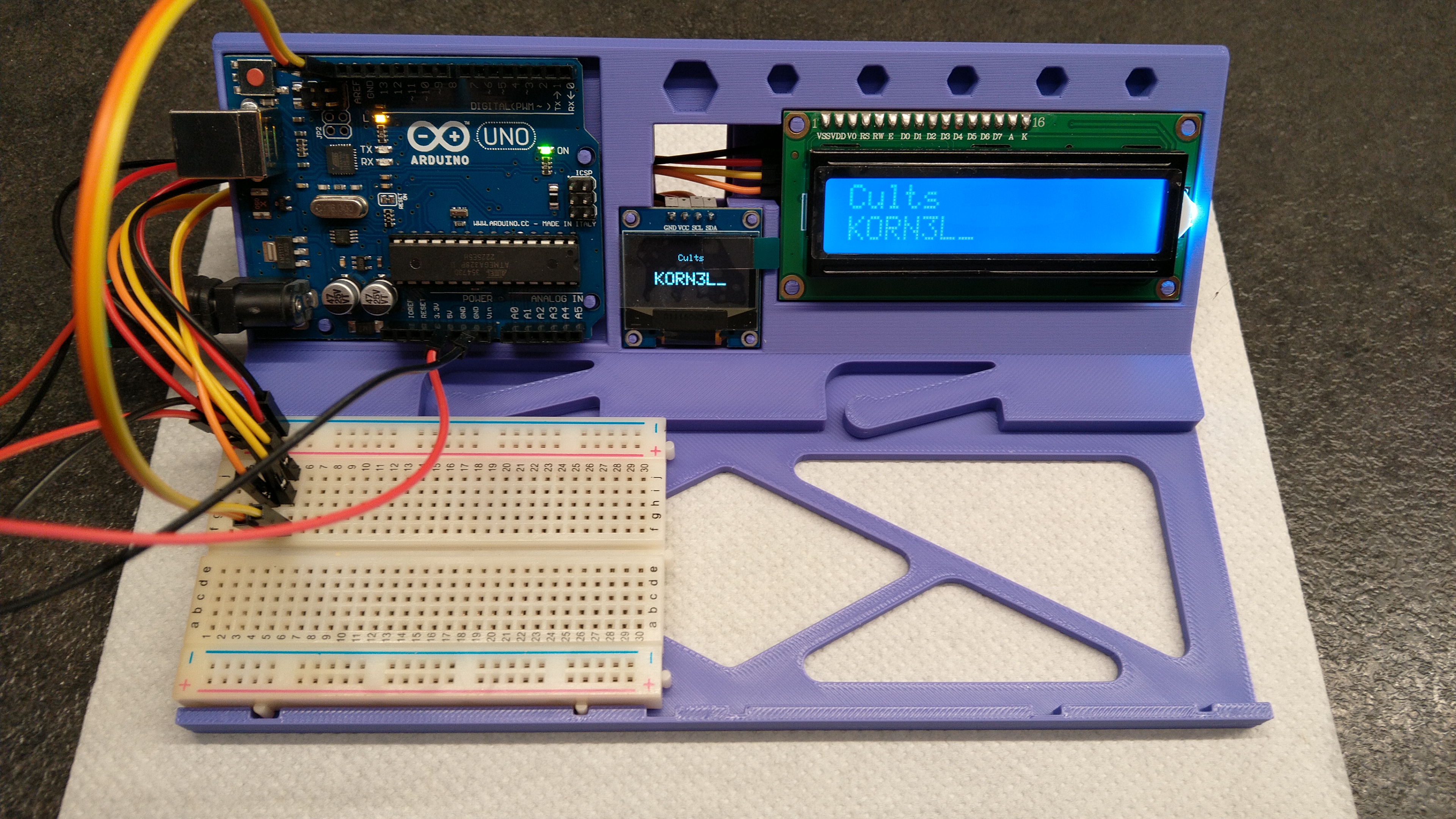 Arduino Uno beardboard stand
