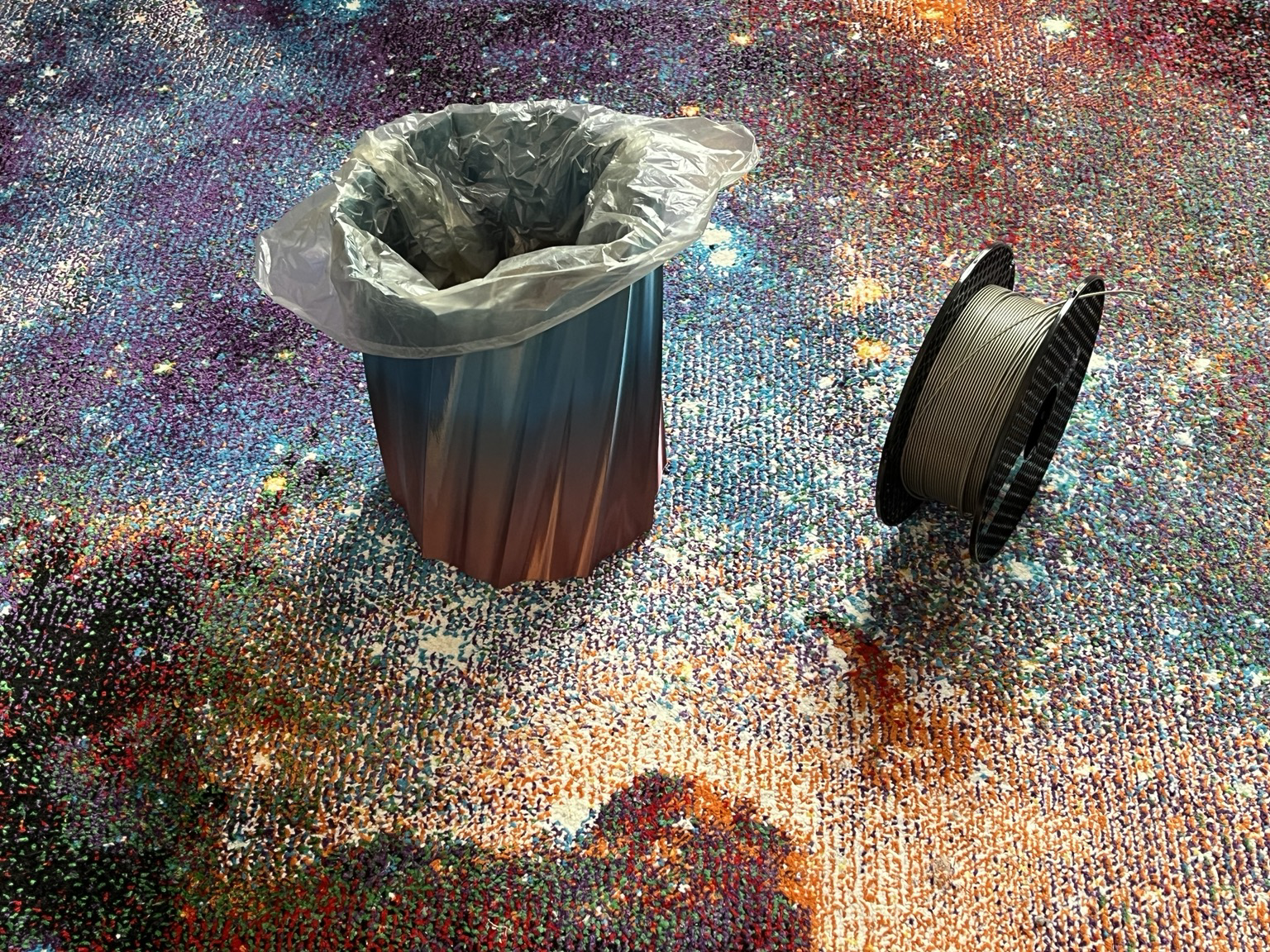 Trash can