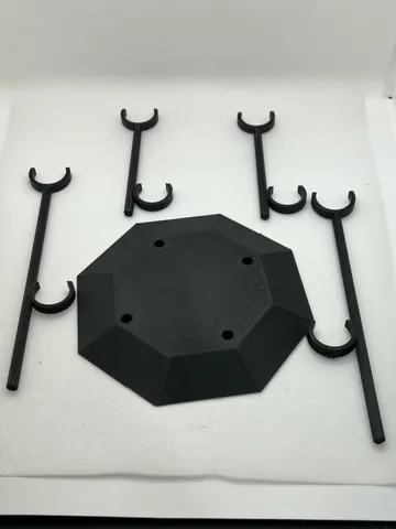 Intertwining Dragons Stand