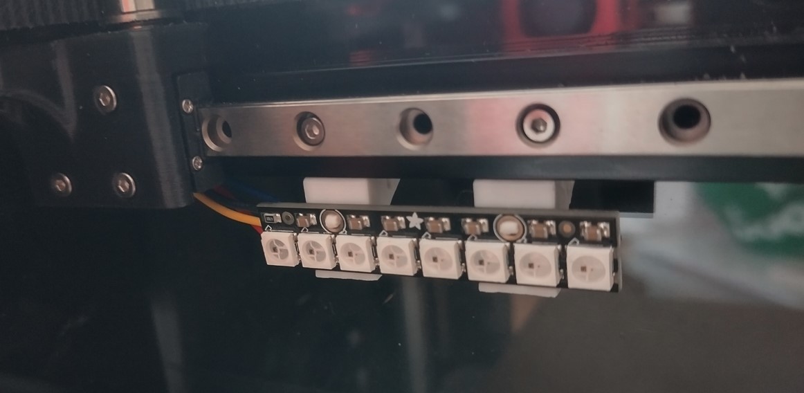 1515 Clip mount for NeoPixel Stick - 8 x 5050 [AF-1426]