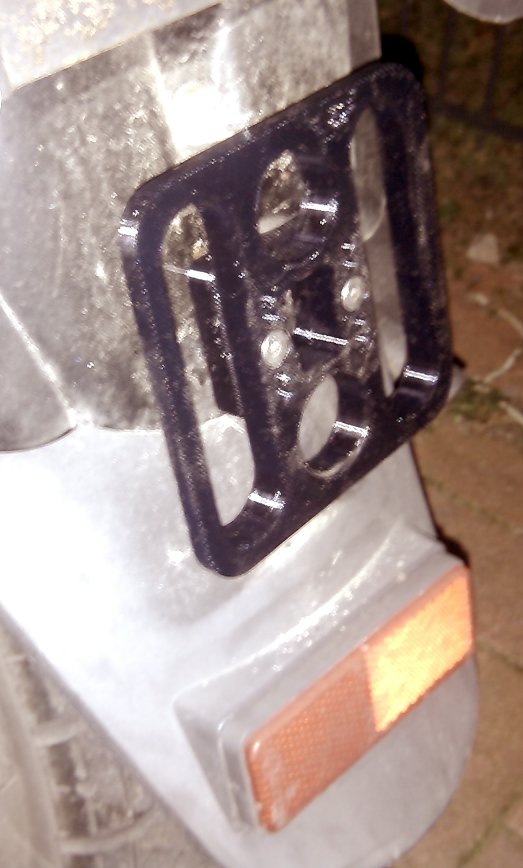 Miniatura 2 do modelo 3D Kennzeichenhalter V2