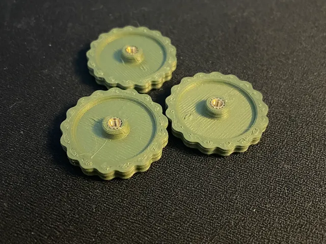 Bed screws with heat inserts