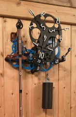 Pendulum clock + wandering clock