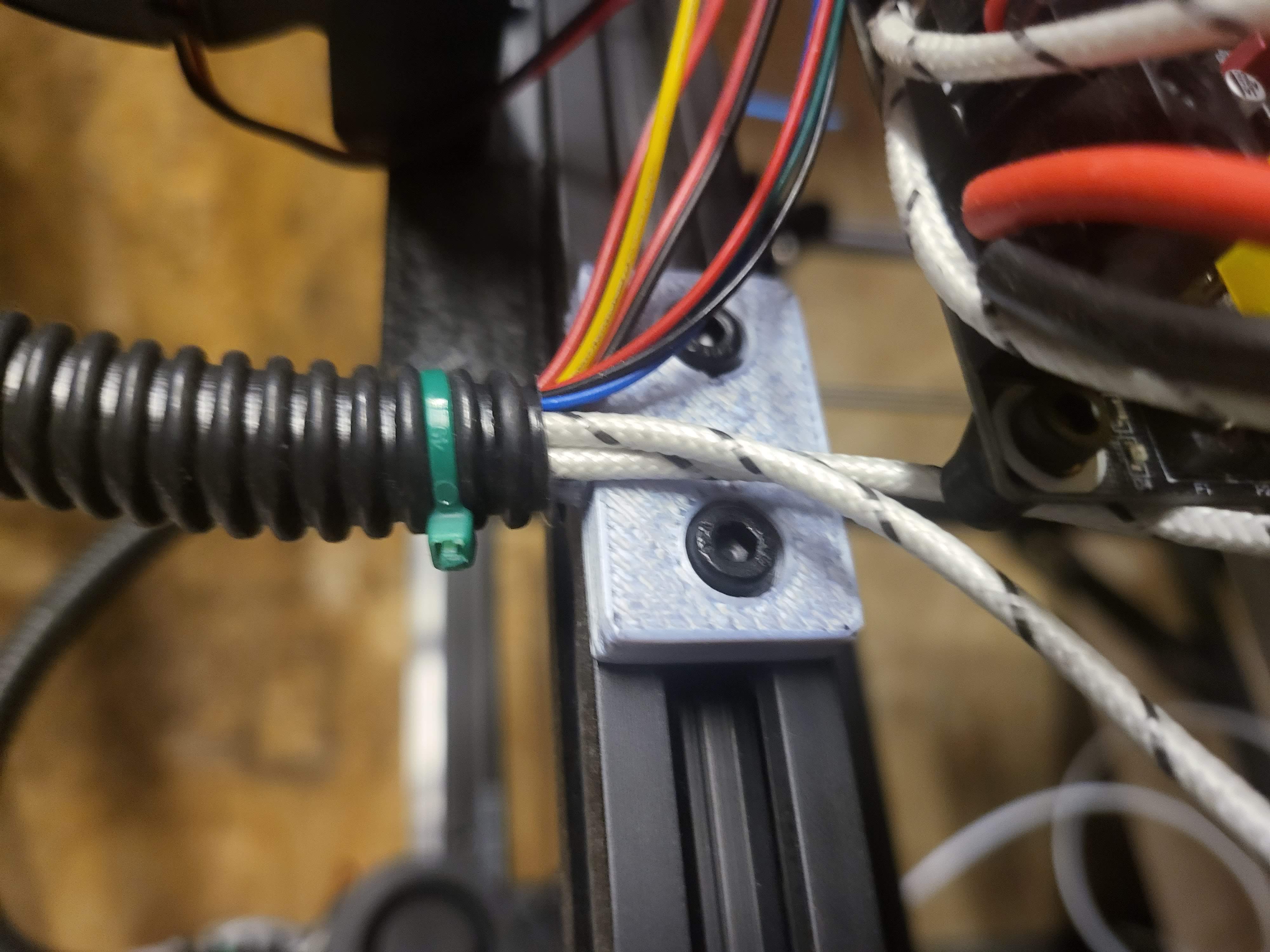 Wire management by mwitek79 Download free STL model