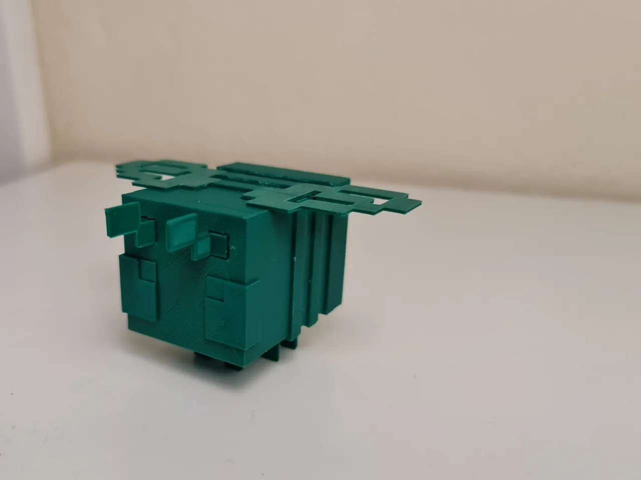 Minecraft Bee by MarkGee, Download free STL model