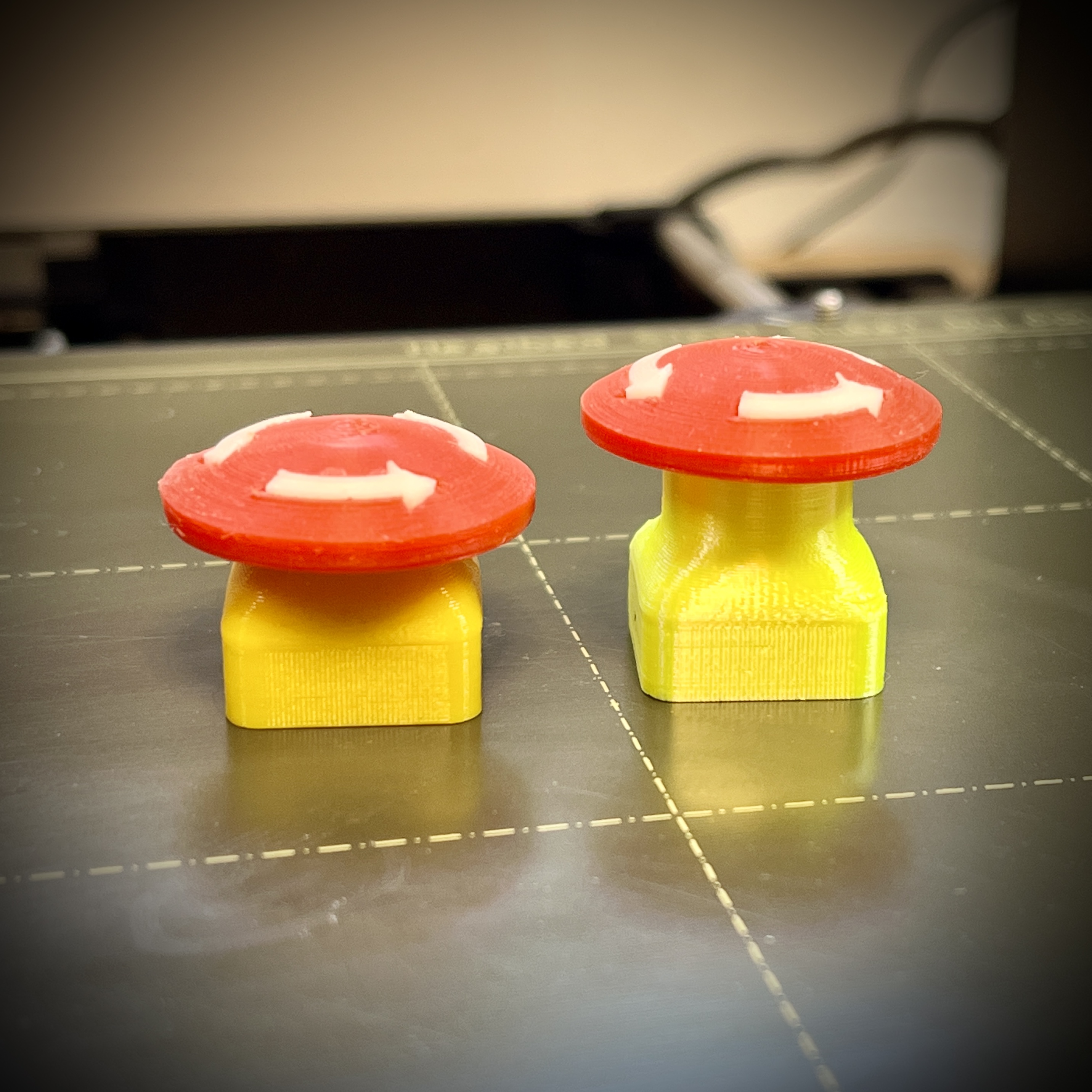 Miniatura 2 do modelo 3D Extra Short Base for E-Stop Key Cap