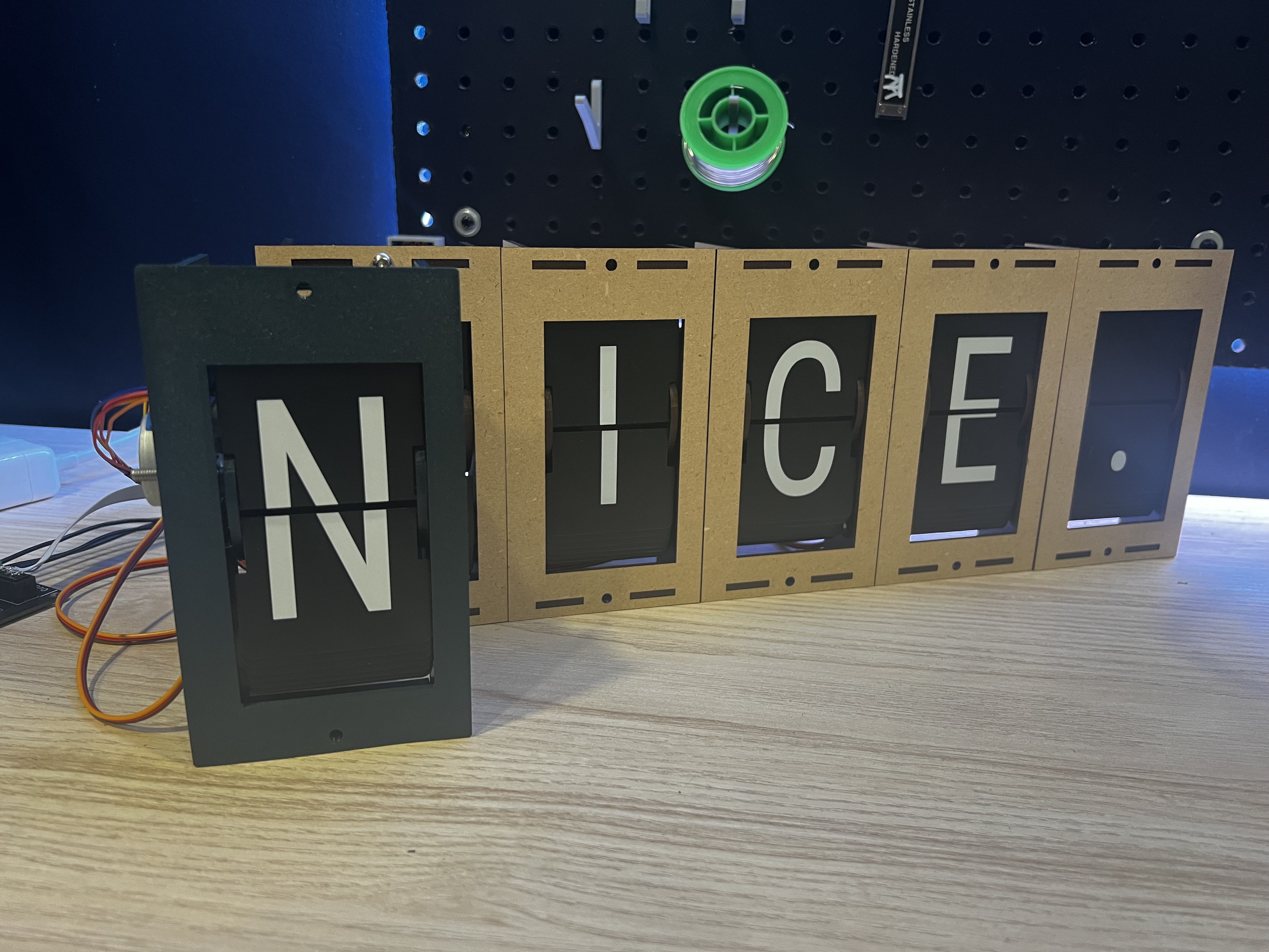 Split-Flap display module case