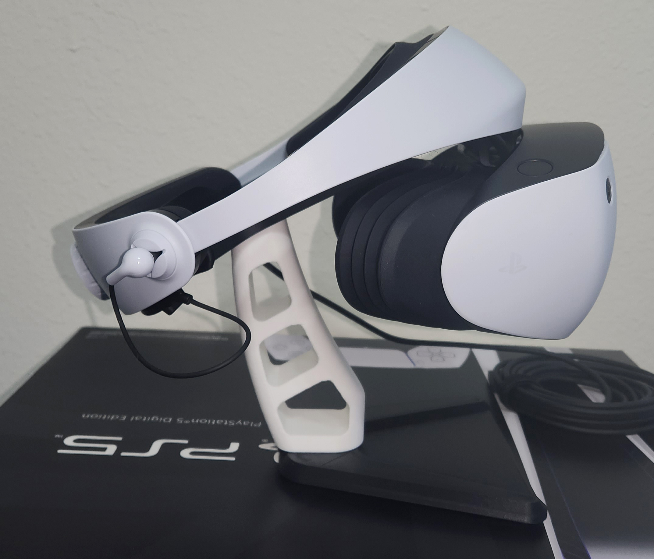 Sony Playstation VR2 Headset 3D model