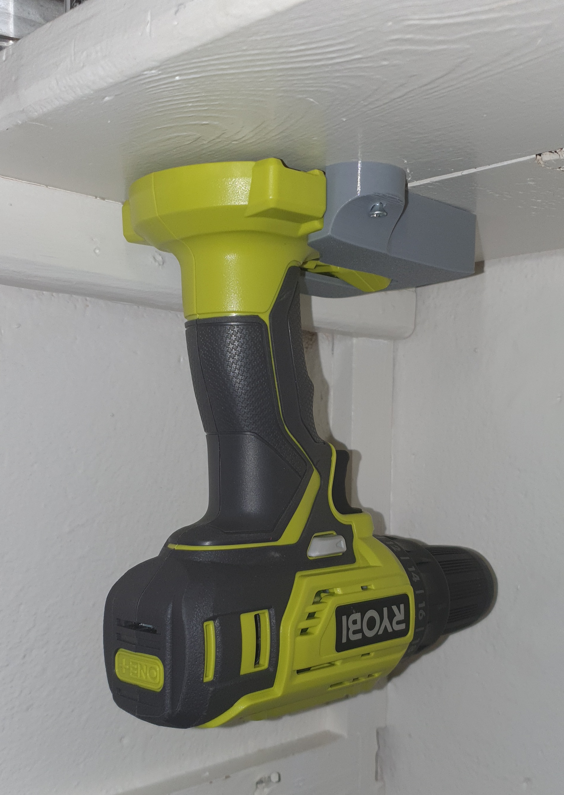 Hanger for Ryobi drill/electric screwdriver (R18DD3115S) von Leo