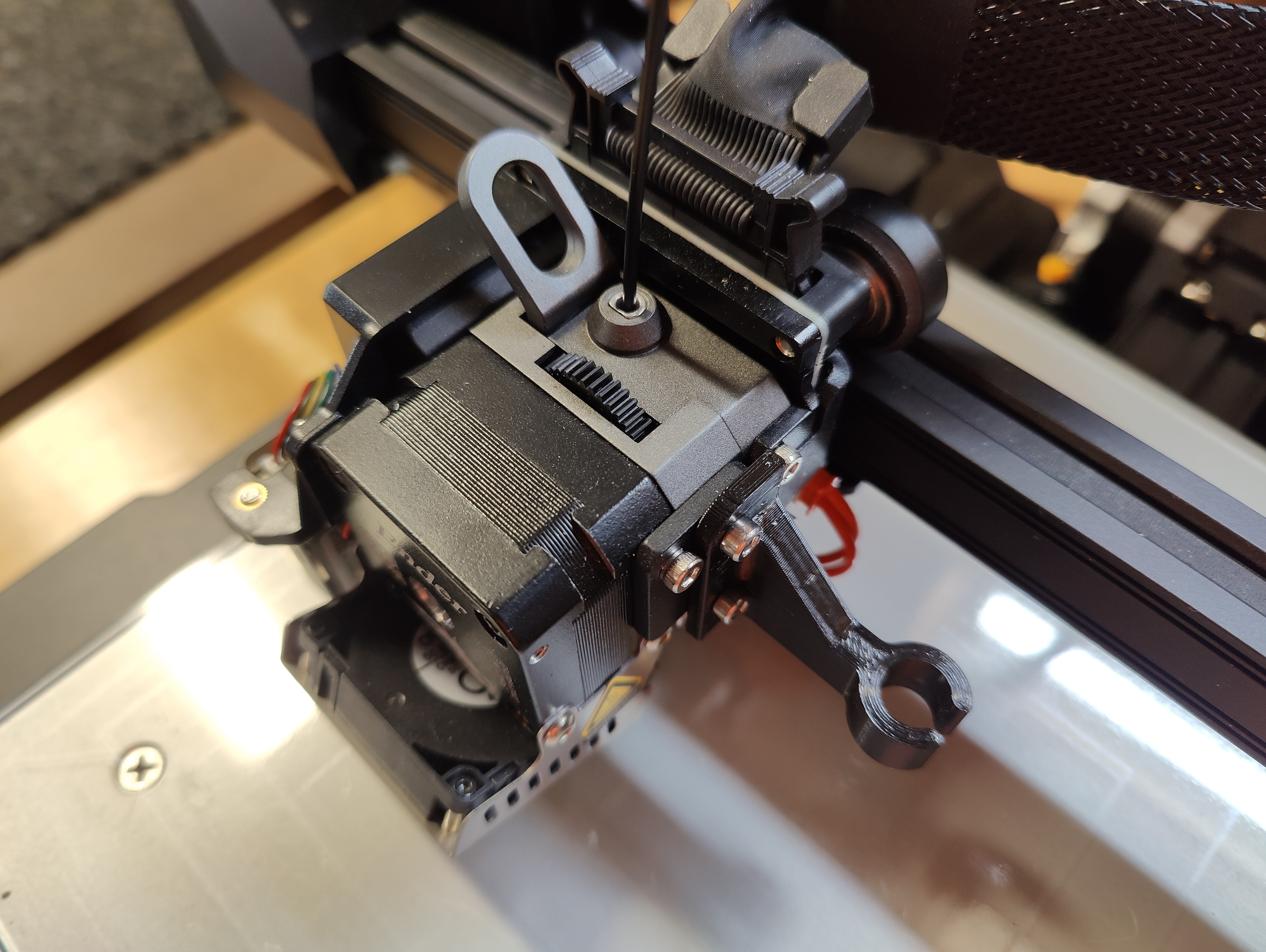 Miniatura 4 do modelo 3D Sprite Extruder Dial Indicator Mount