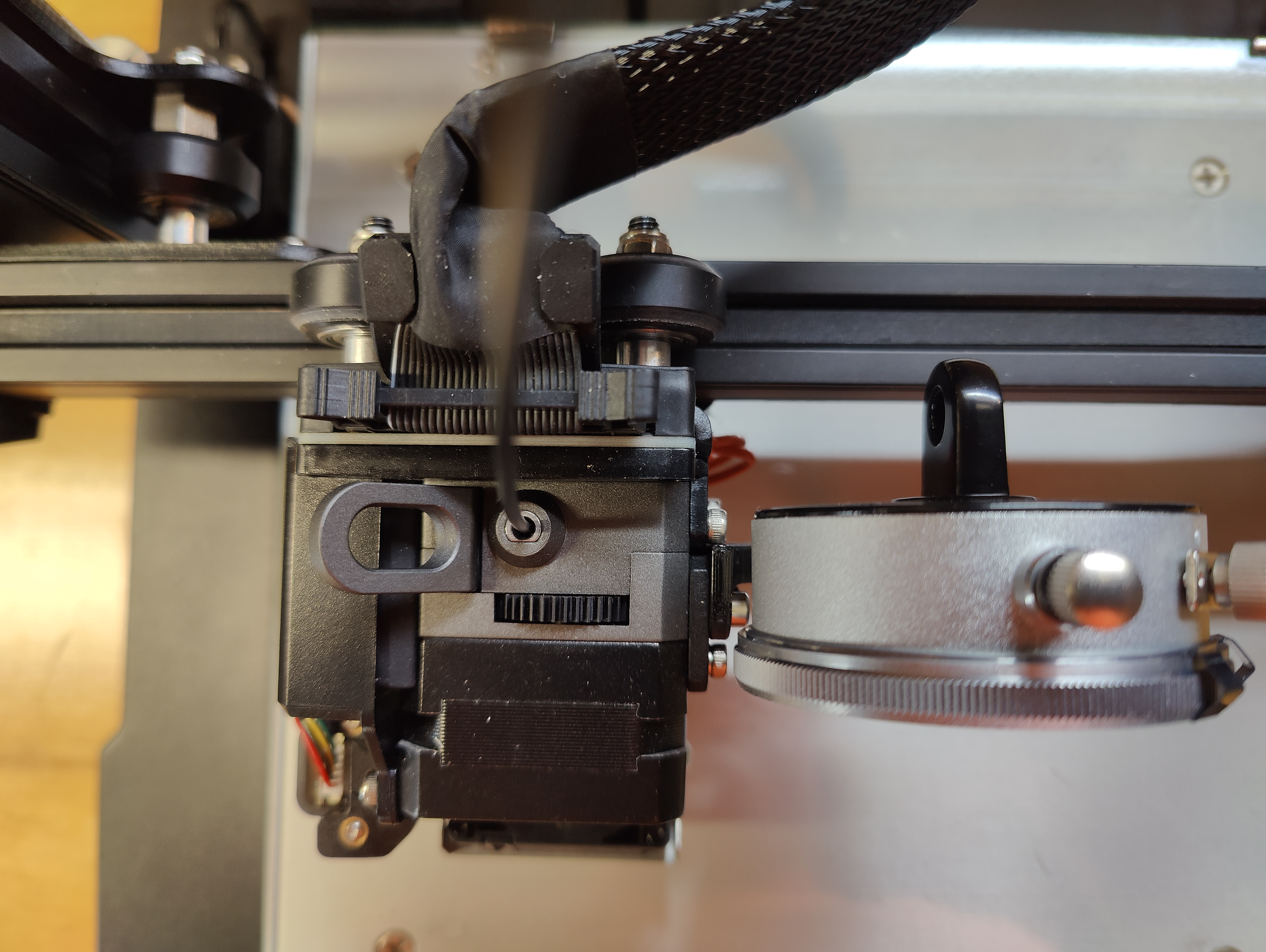 Miniatura 3 do modelo 3D Sprite Extruder Dial Indicator Mount