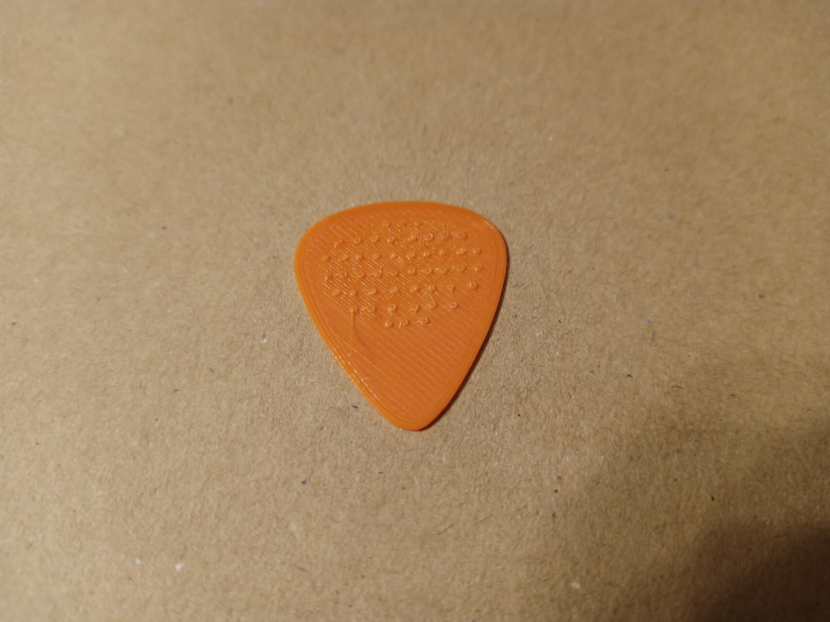 Kytarové trsátko s gripem (Guitar Pick With a Grip)