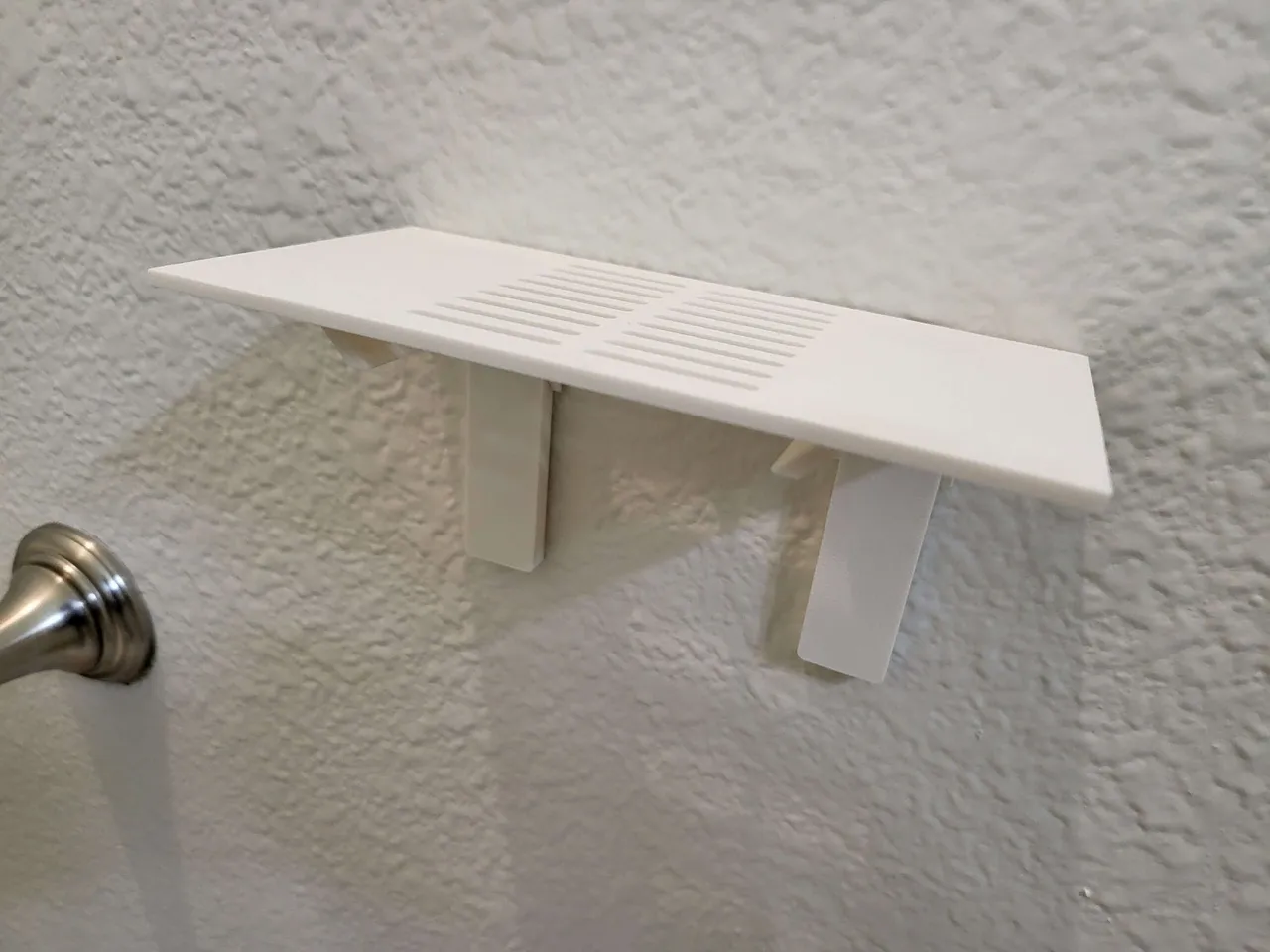 Bathroom Shelves using non-destructive 3M Command Strips by Chipp Walters, Download free STL model