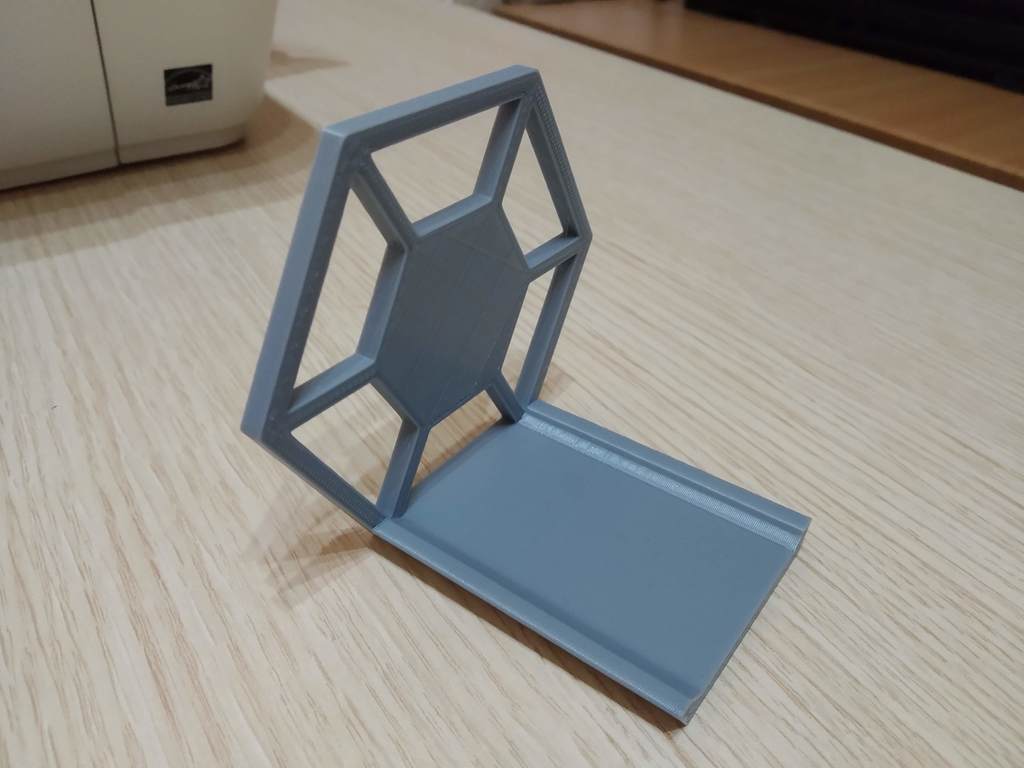 Miniatura 2 do modelo 3D Wall stand