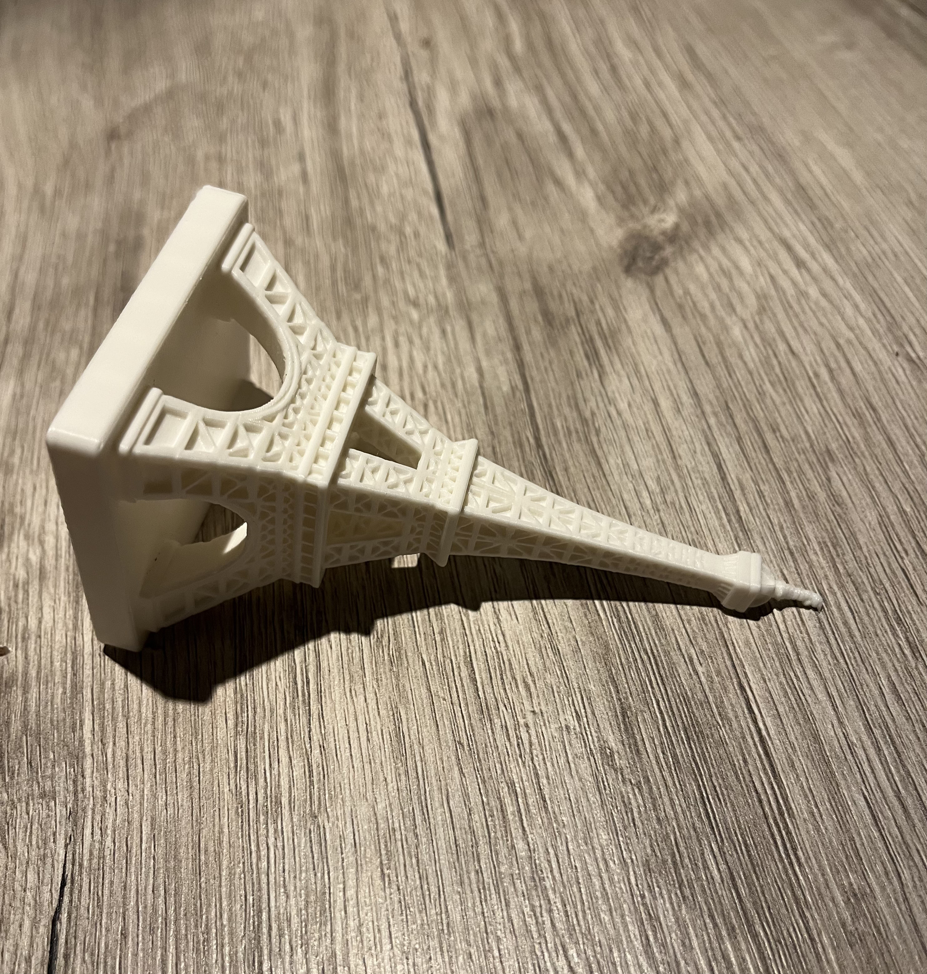 Eiffel Tower — thumbnail 6