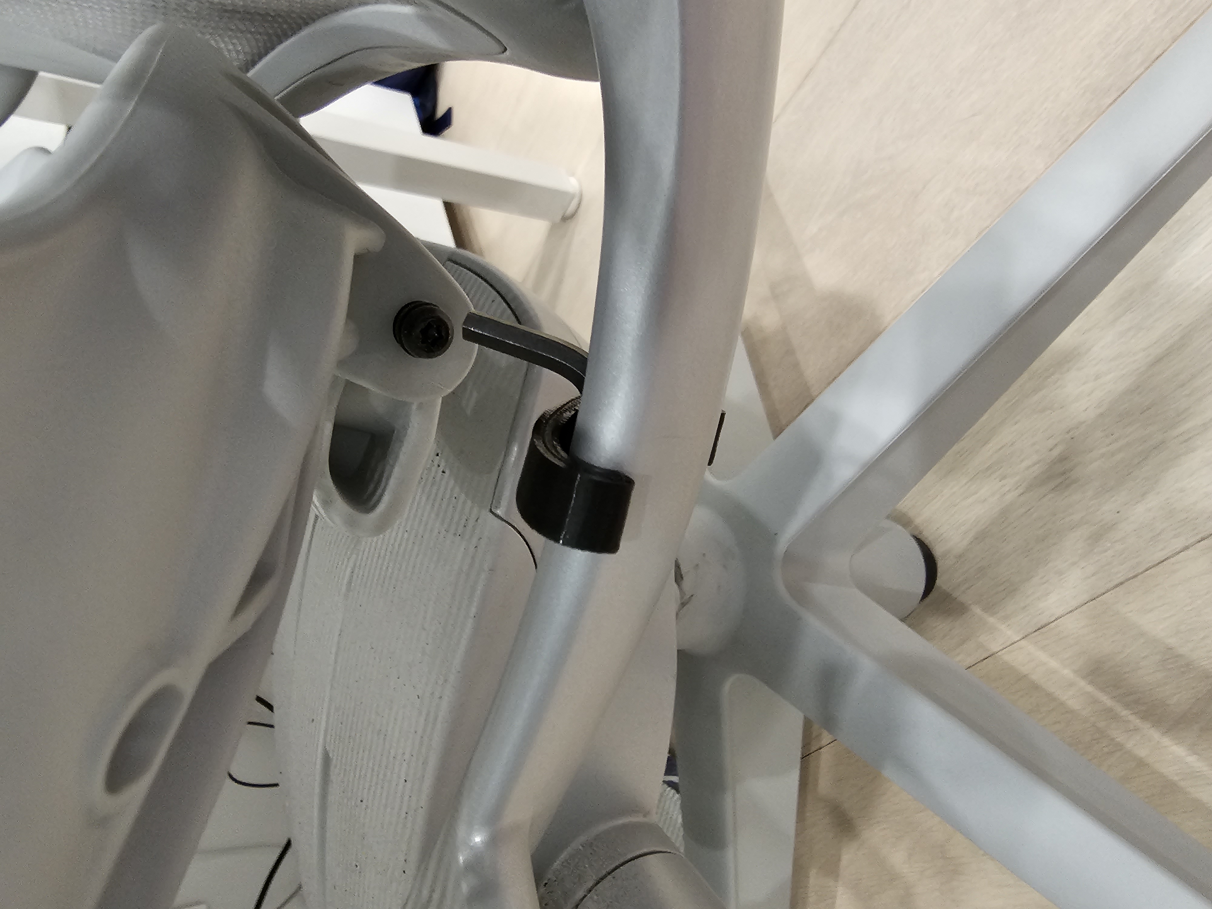 Hermanmiller Aeron hex wrench keeper