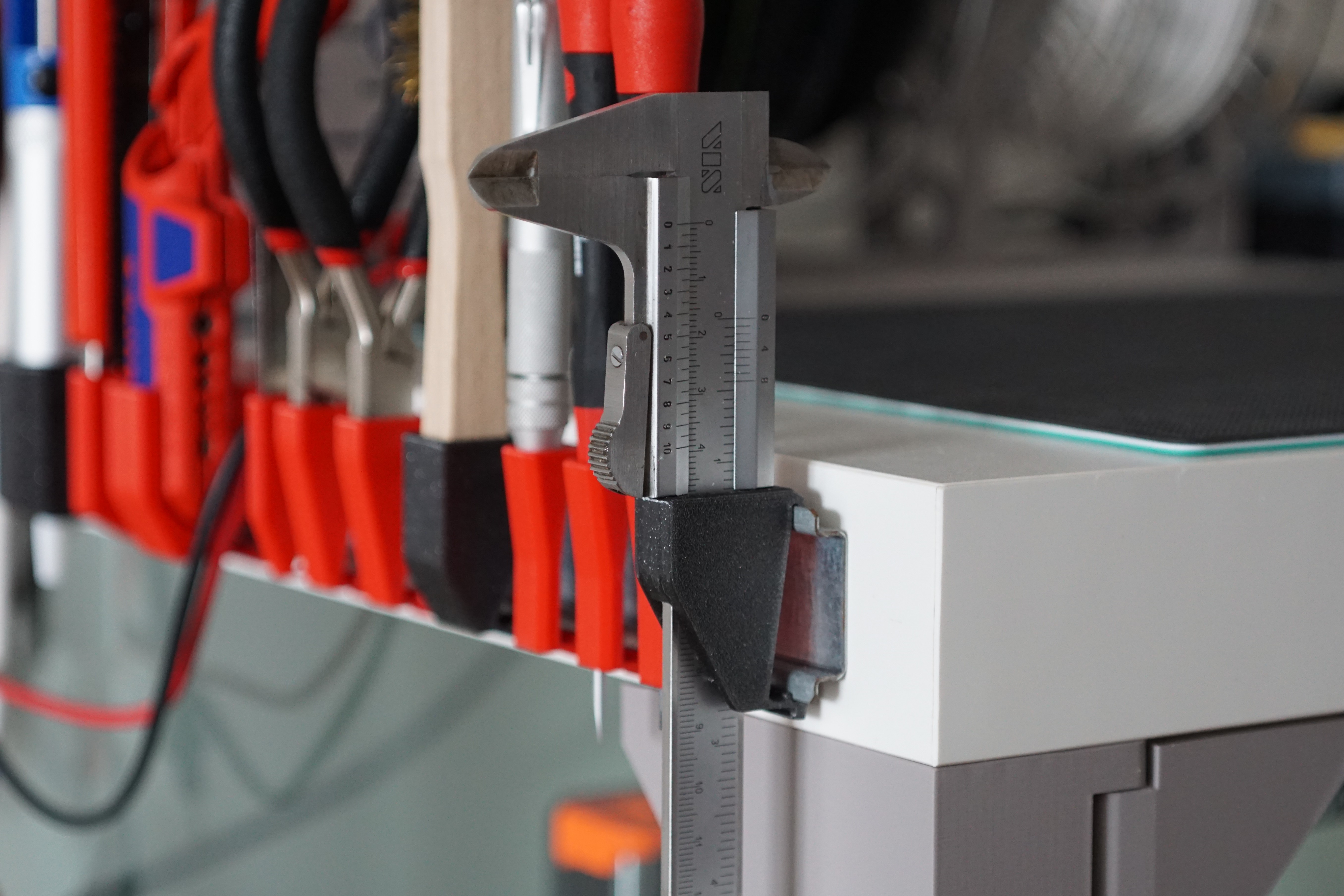 DIN Rail Caliper Holder