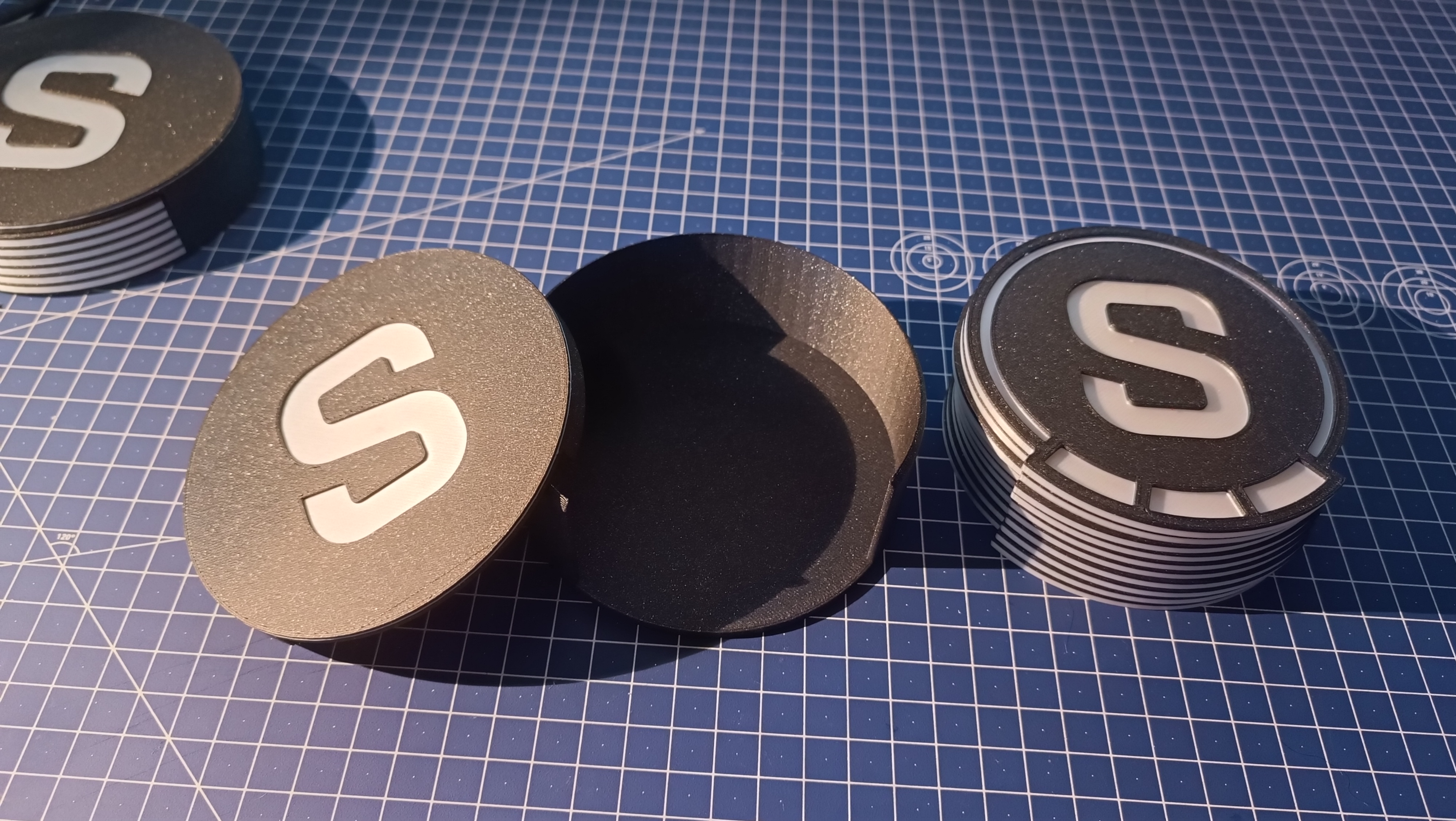 Miniatura 2 do modelo 3D AC Sparta coaster box