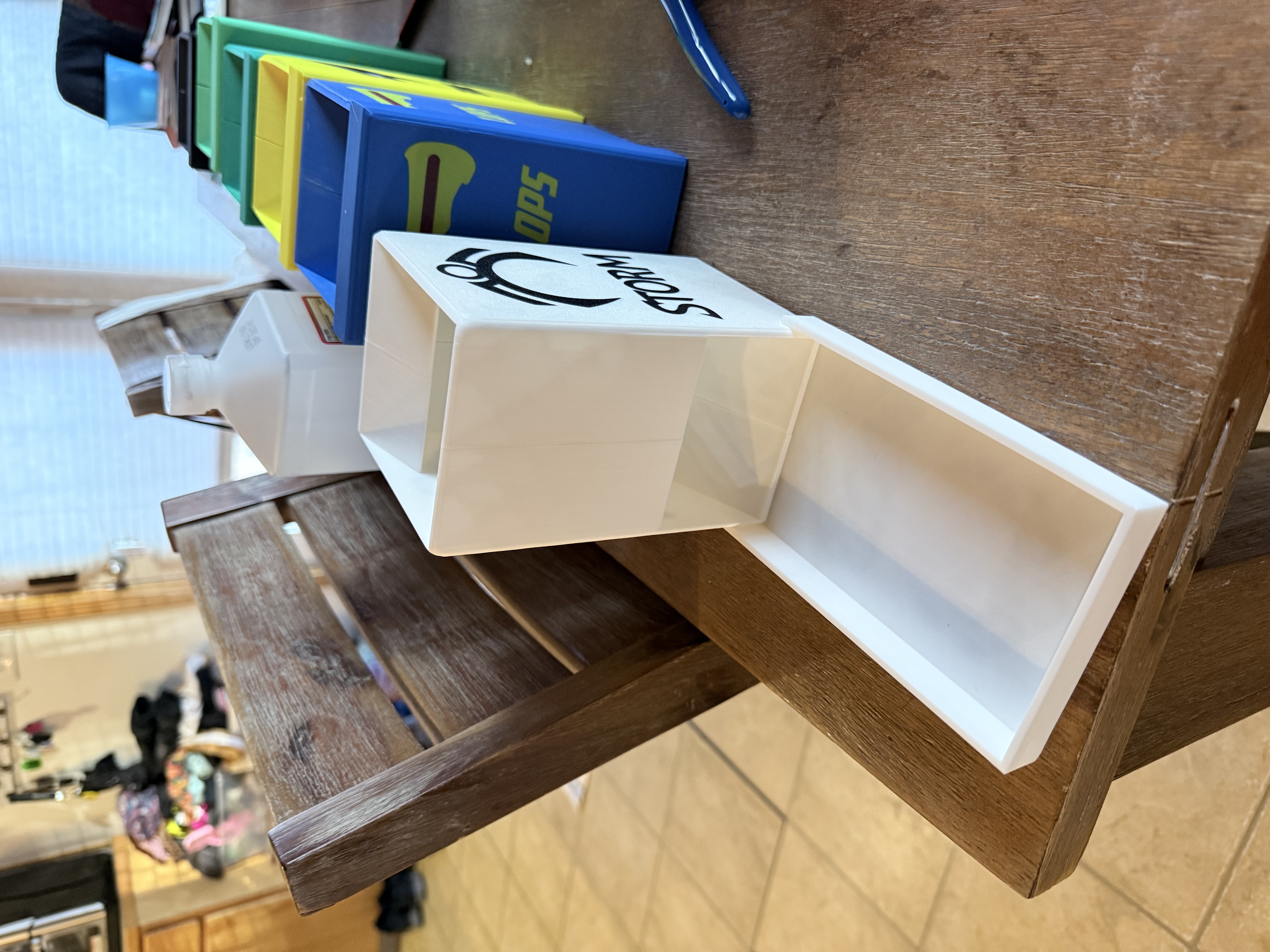 Storm dice tower