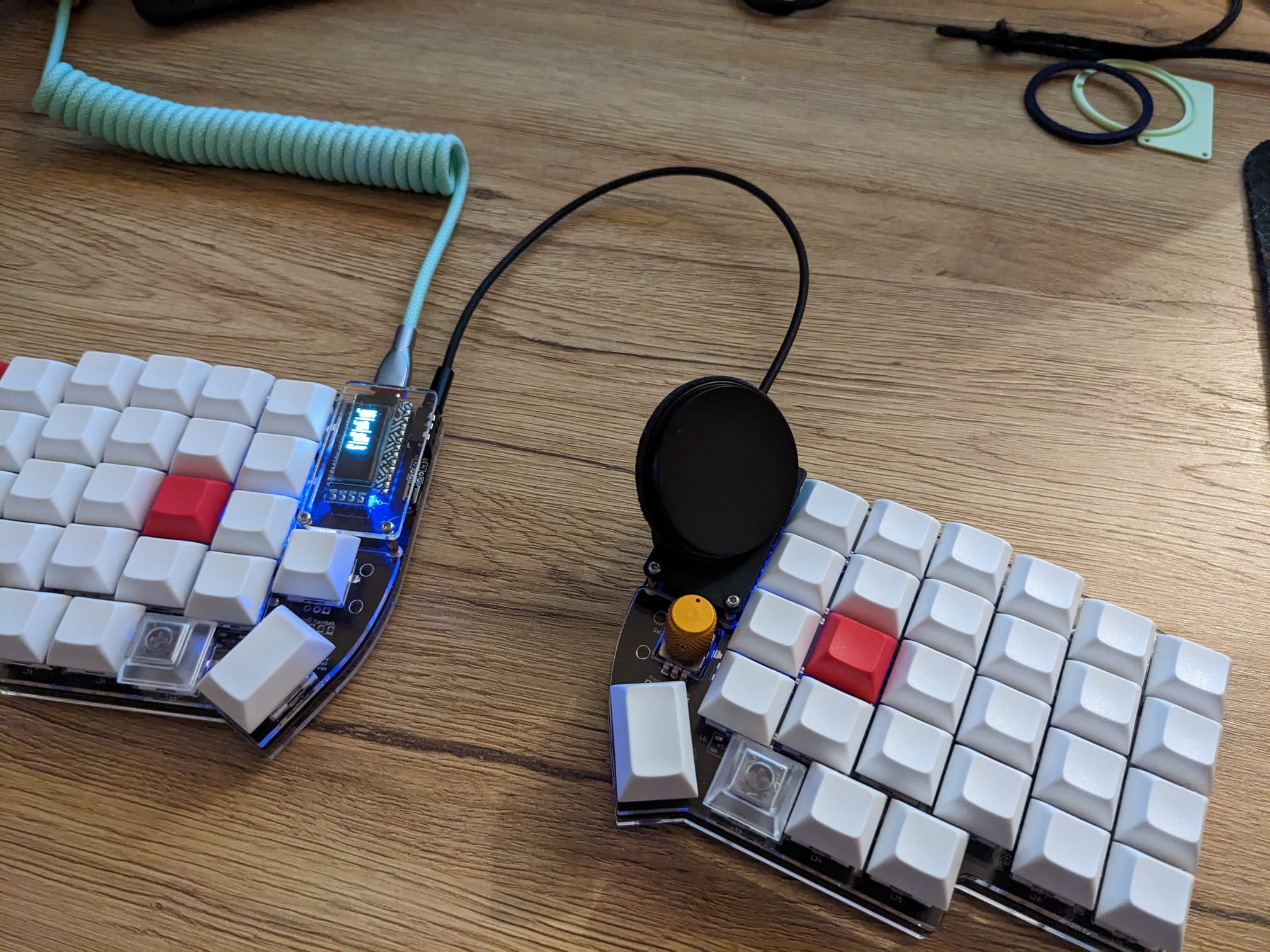 Angled 40mm Cirque Trackpad Holder for Lily58