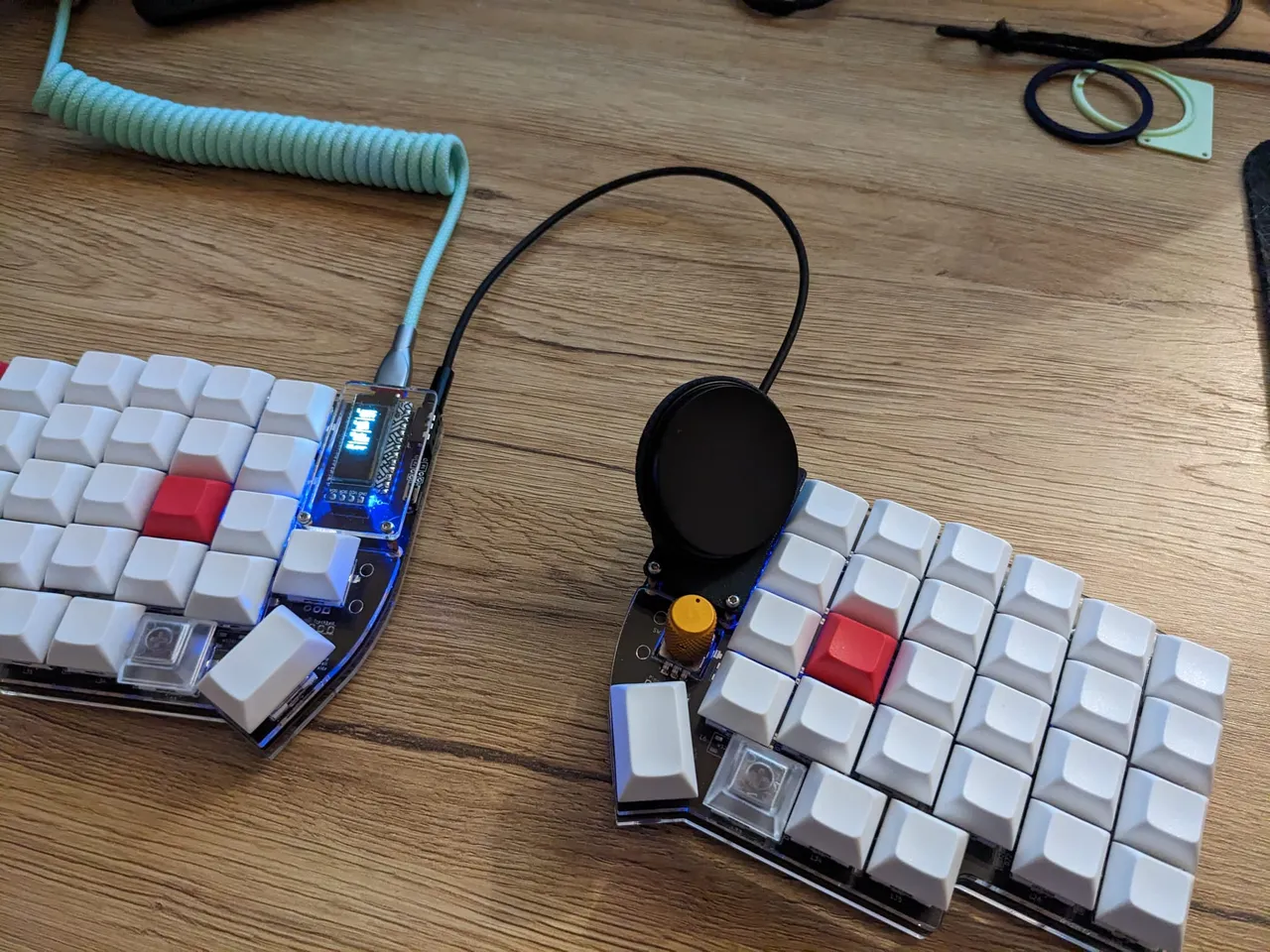 Angled 40mm Cirque Trackpad Holder for Lily58 by Winehorn | Download ...