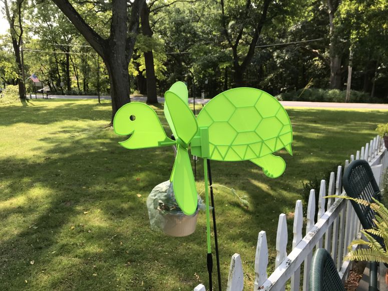 Miniatura 3 do modelo 3D Turtle Wind Spinner Toy
