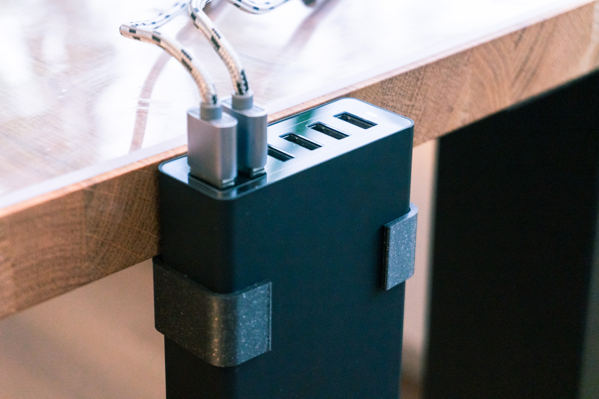 Desk mount for Anker PowerPort 6 USB charger