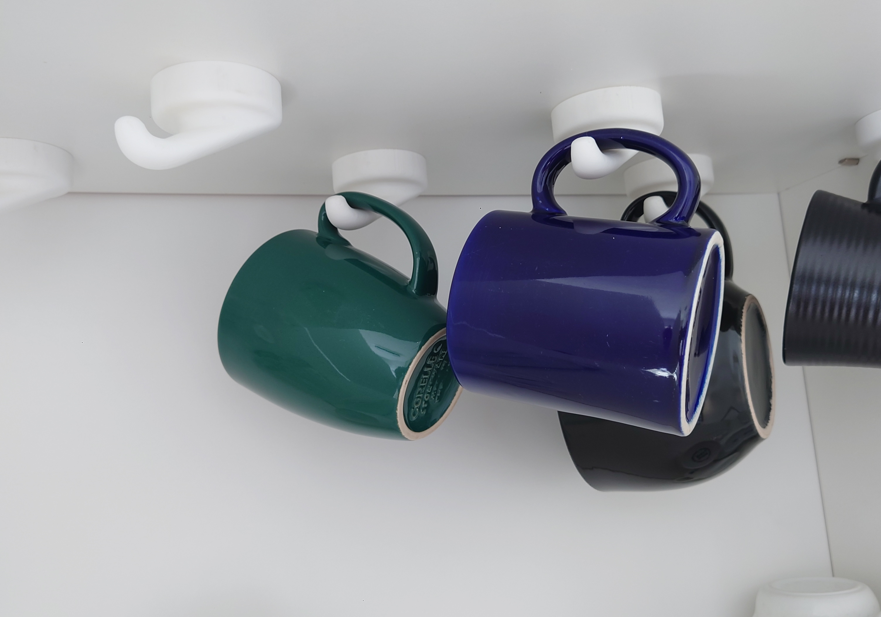 Miniatura 2 do modelo 3D Mug Hook with Hidden Hardware