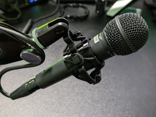 Behringer XM8500 Shock Mount