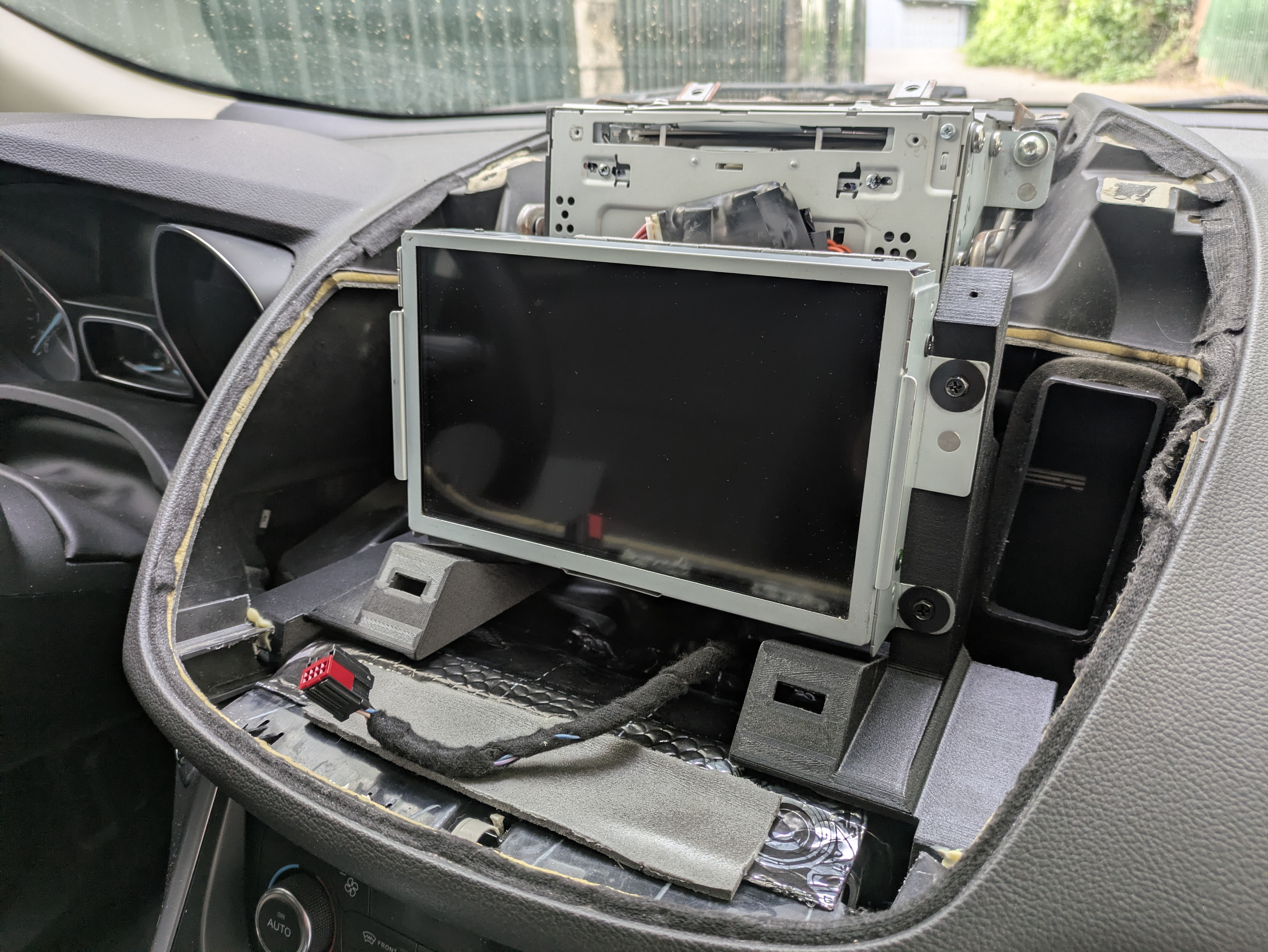 Ford Kuga 2 Sync 3 mount