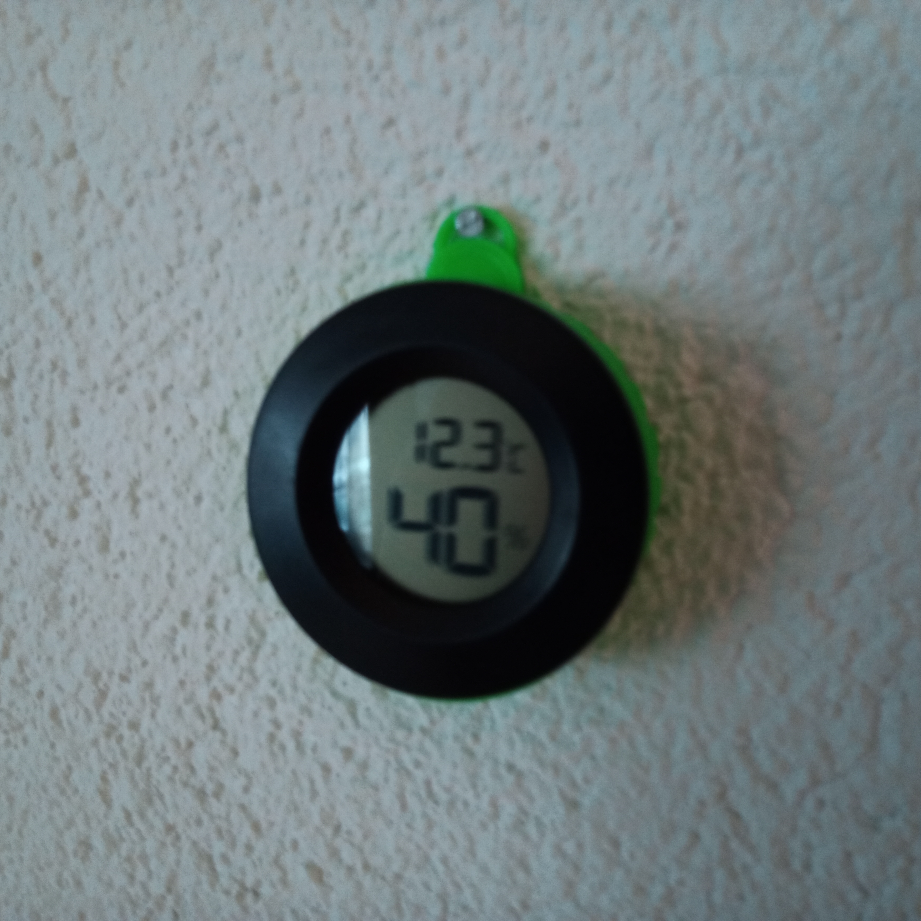 Miniatura 2 do modelo 3D Simple hydrometer wall mount