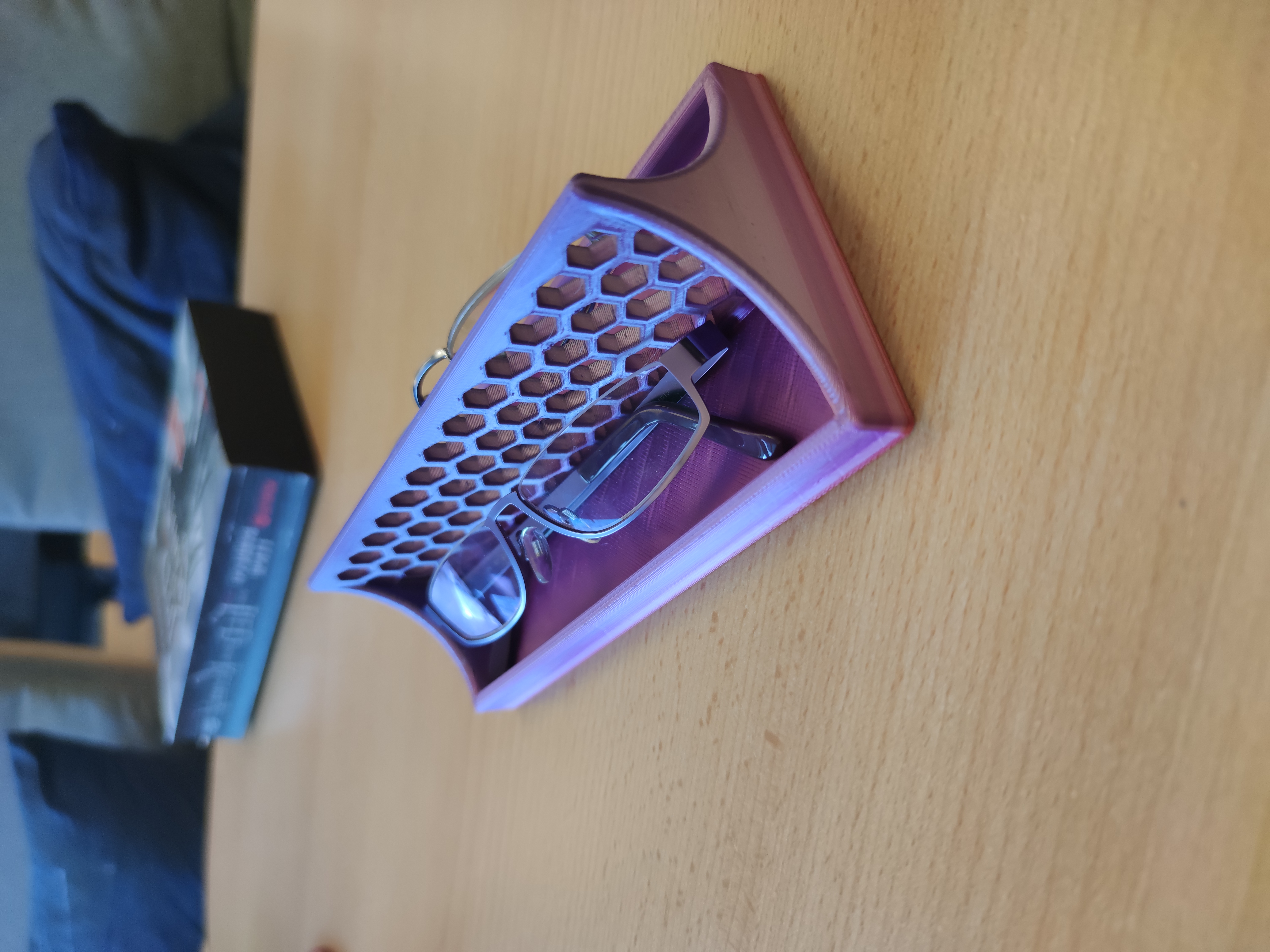 Tray for reading glasses