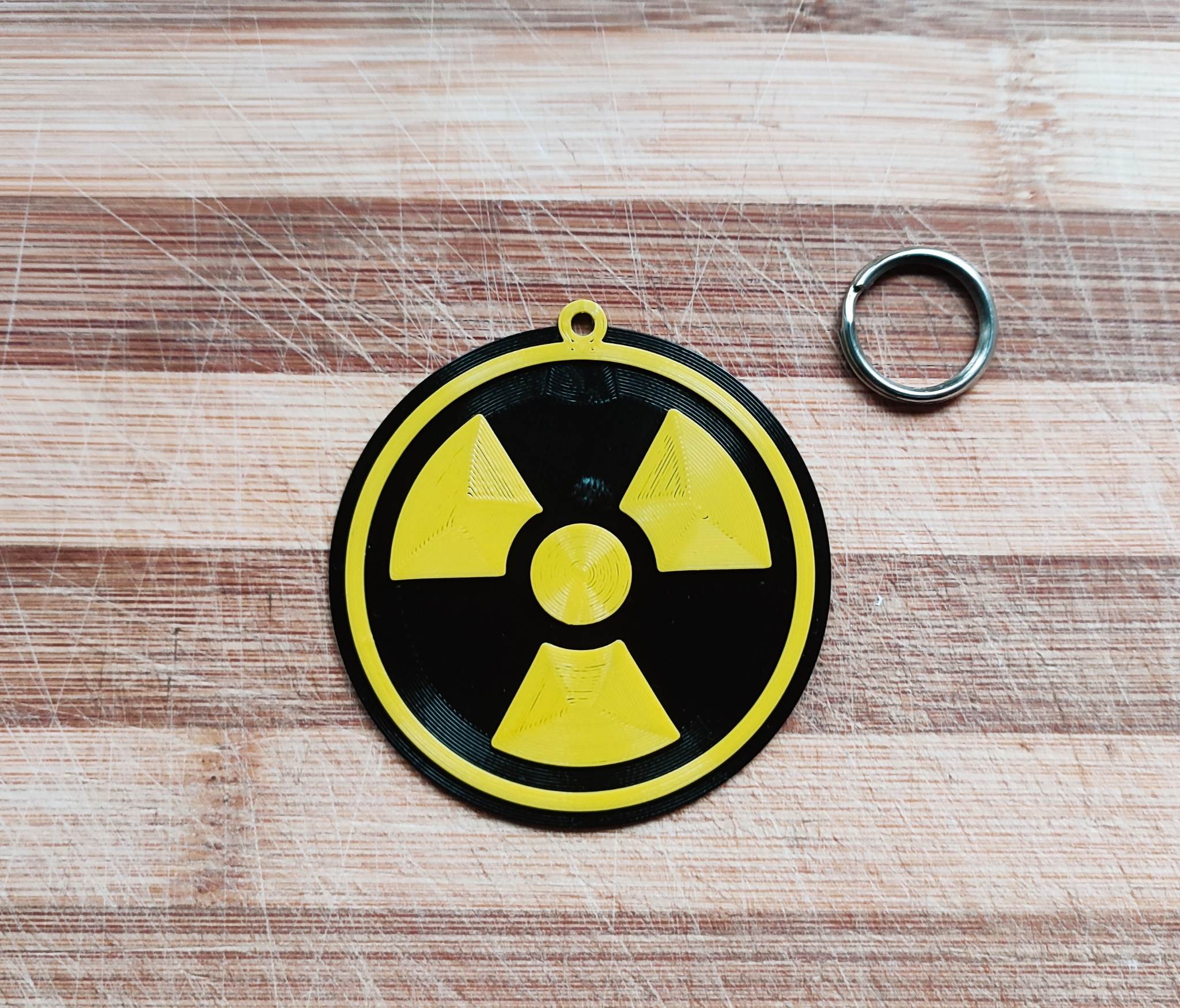 NUKE / ATOM Keychain two-sided / ATOMOWY Brelok Dwustronny