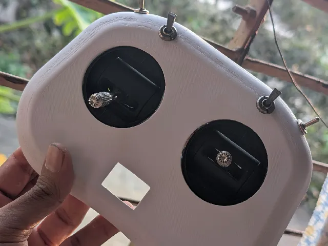 Transmitter enclosure with the support for FRSKY QX7 Gimbals