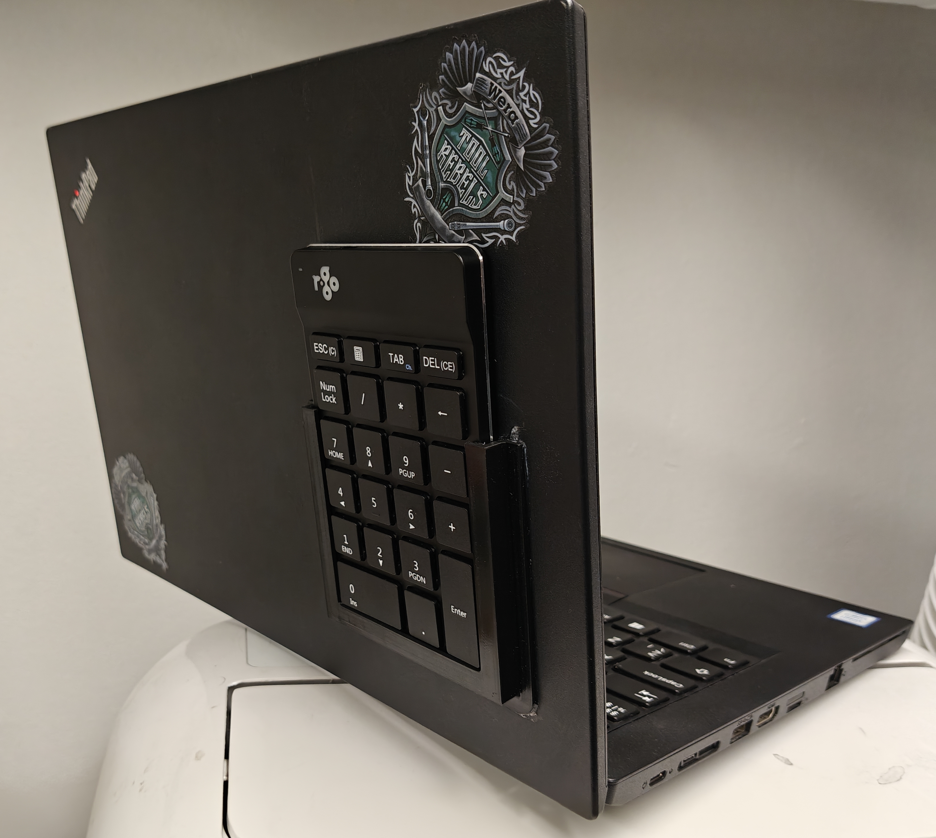 R-Go Numpad Break laptop holder (BT numeric pad holder)